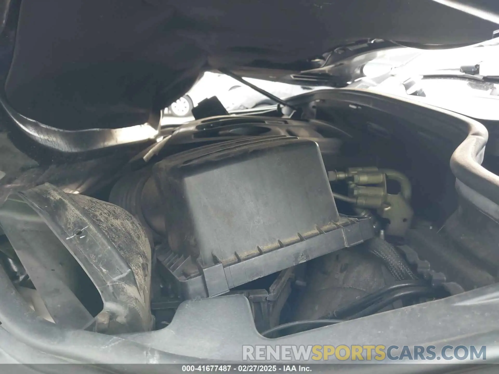 10 Photograph of a damaged car 1C4RJEAGXKC571770 JEEP GRAND CHEROKEE 2019