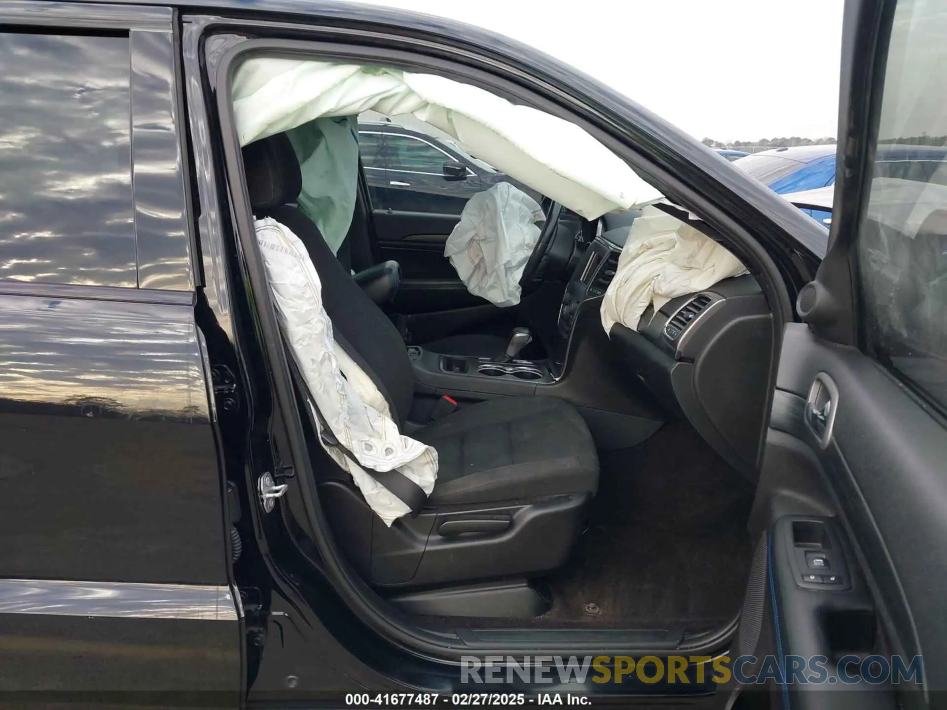 5 Photograph of a damaged car 1C4RJEAGXKC571770 JEEP GRAND CHEROKEE 2019