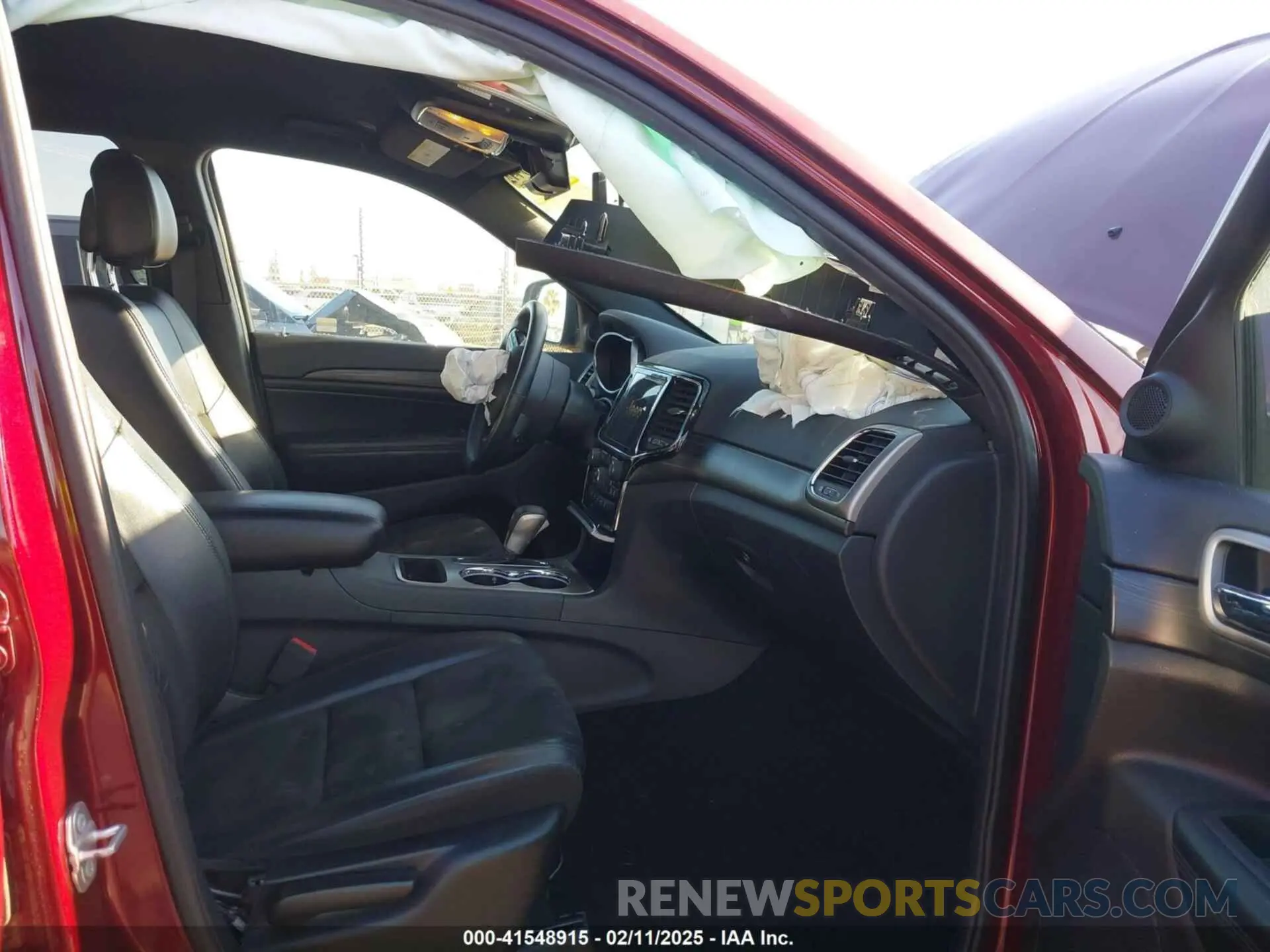 5 Photograph of a damaged car 1C4RJEAGXKC776778 JEEP GRAND CHEROKEE 2019