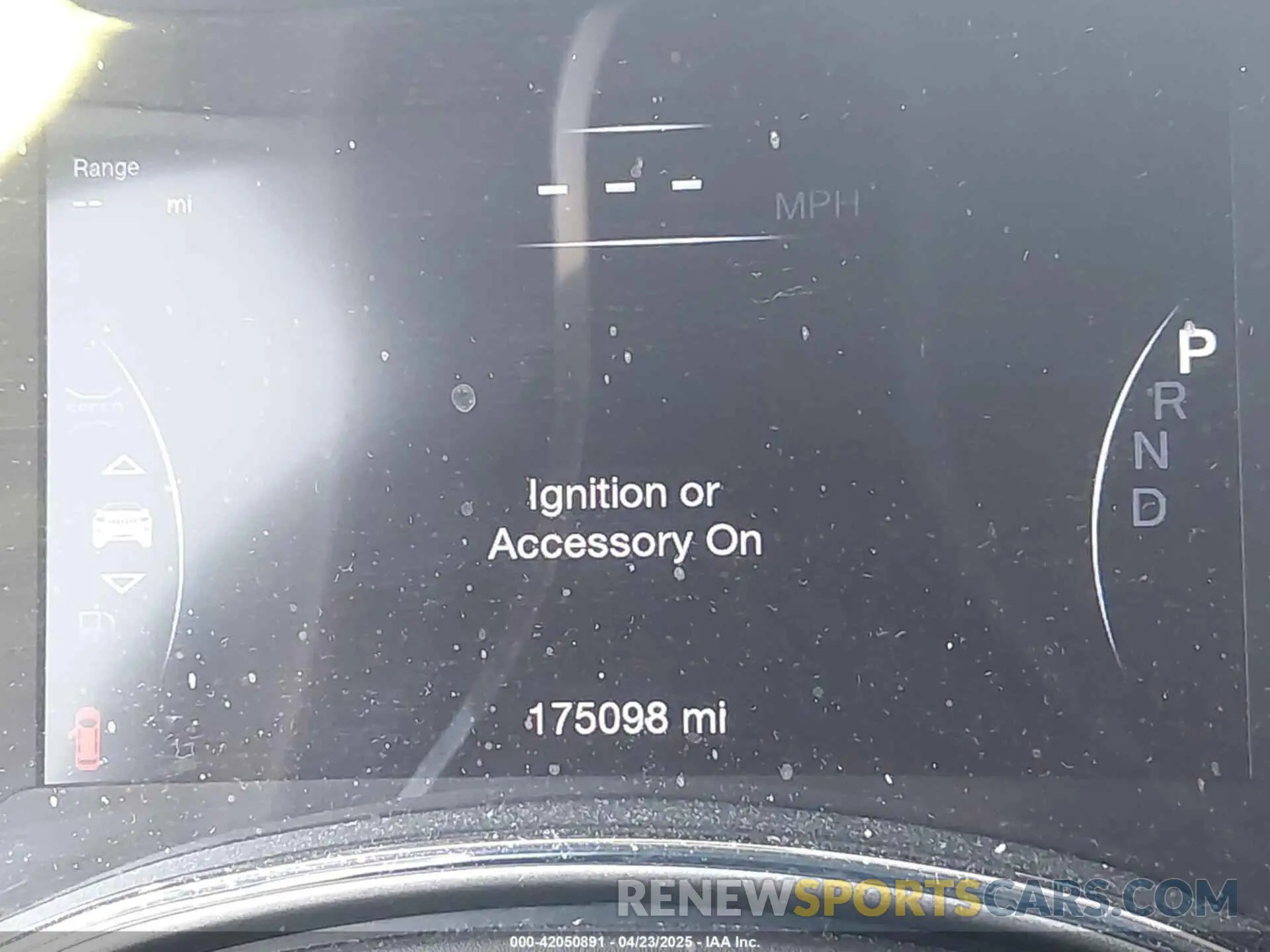 15 Photograph of a damaged car 1C4RJEBG1KC603570 JEEP GRAND CHEROKEE 2019