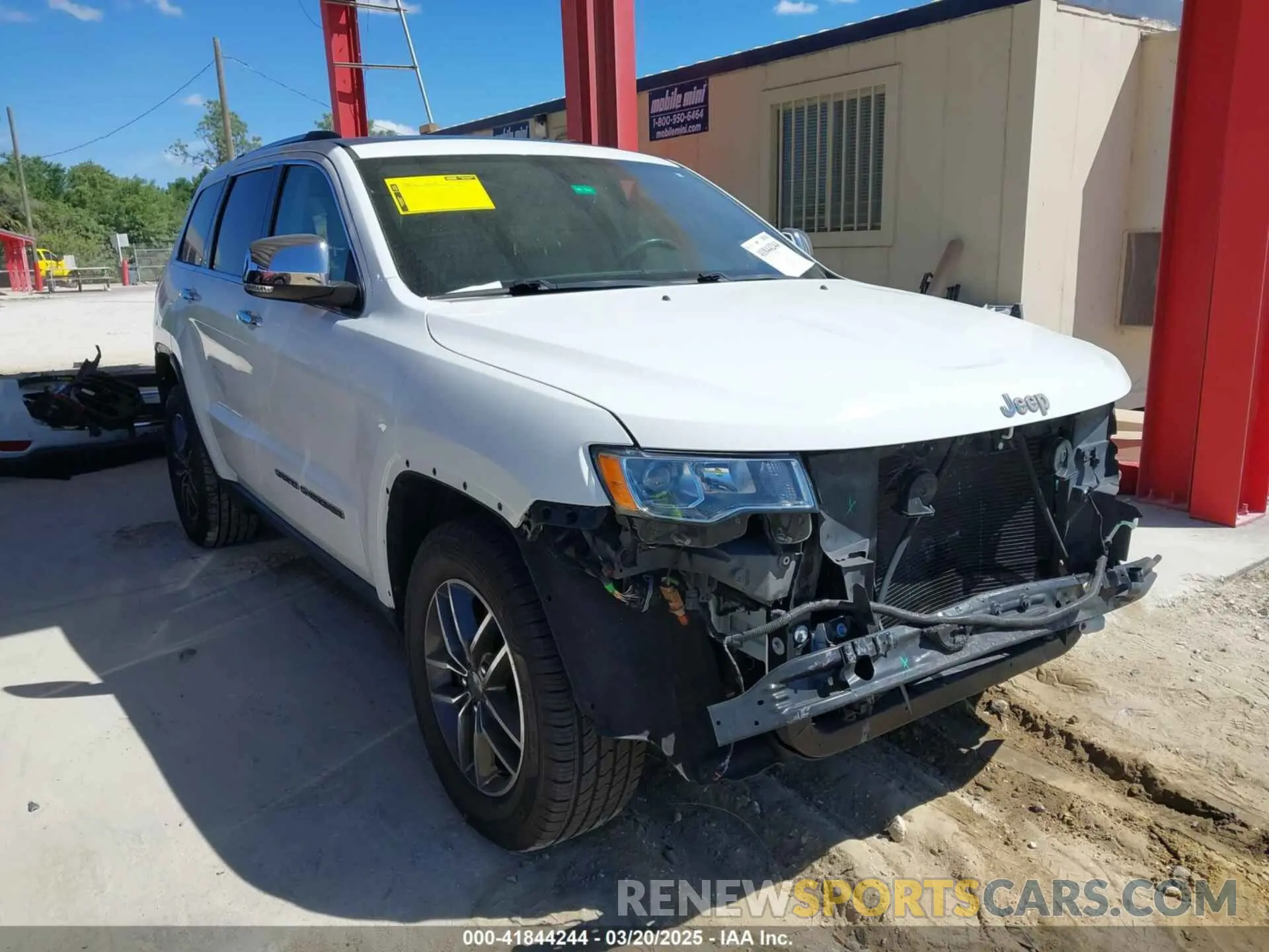 1 Photograph of a damaged car 1C4RJEBG1KC675367 JEEP GRAND CHEROKEE 2019