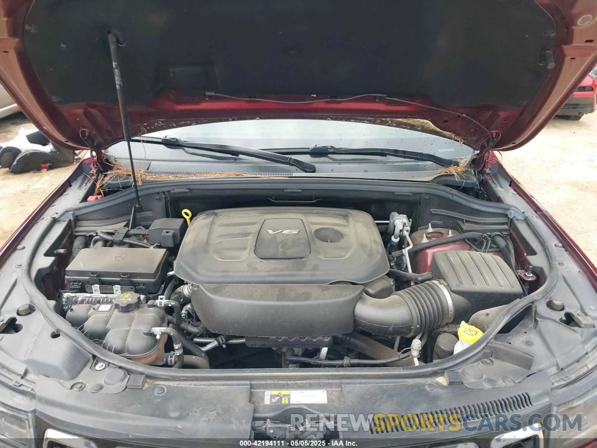 10 Photograph of a damaged car 1C4RJEBG2KC624380 JEEP GRAND CHEROKEE 2019