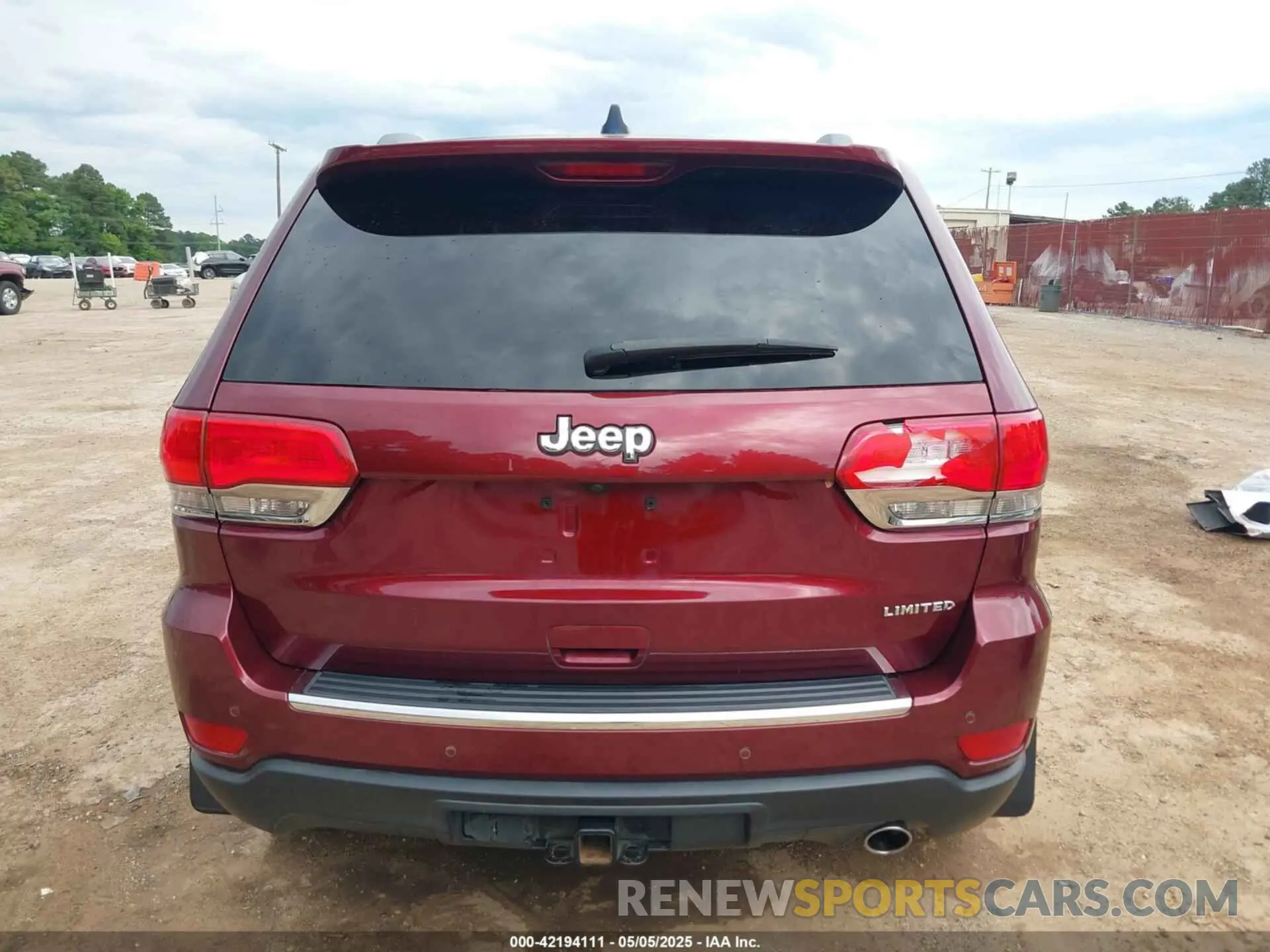 15 Photograph of a damaged car 1C4RJEBG2KC624380 JEEP GRAND CHEROKEE 2019