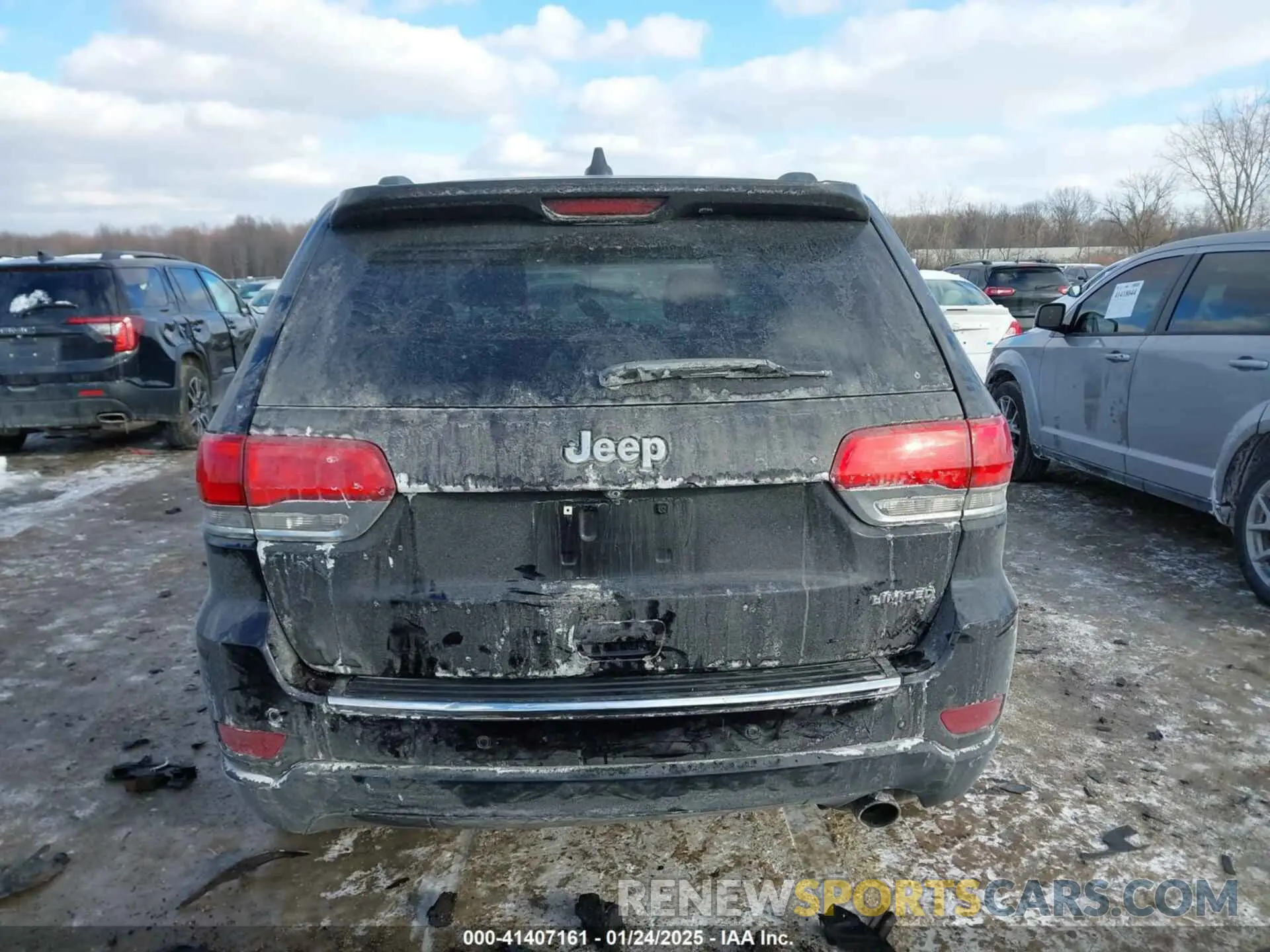 16 Photograph of a damaged car 1C4RJEBG4KC630245 JEEP GRAND CHEROKEE 2019