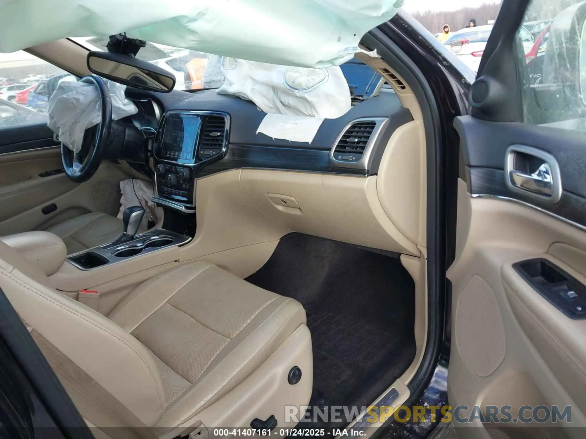 5 Photograph of a damaged car 1C4RJEBG4KC630245 JEEP GRAND CHEROKEE 2019