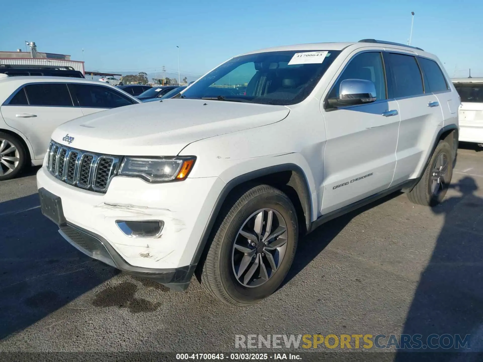 2 Photograph of a damaged car 1C4RJEBG4KC643965 JEEP GRAND CHEROKEE 2019