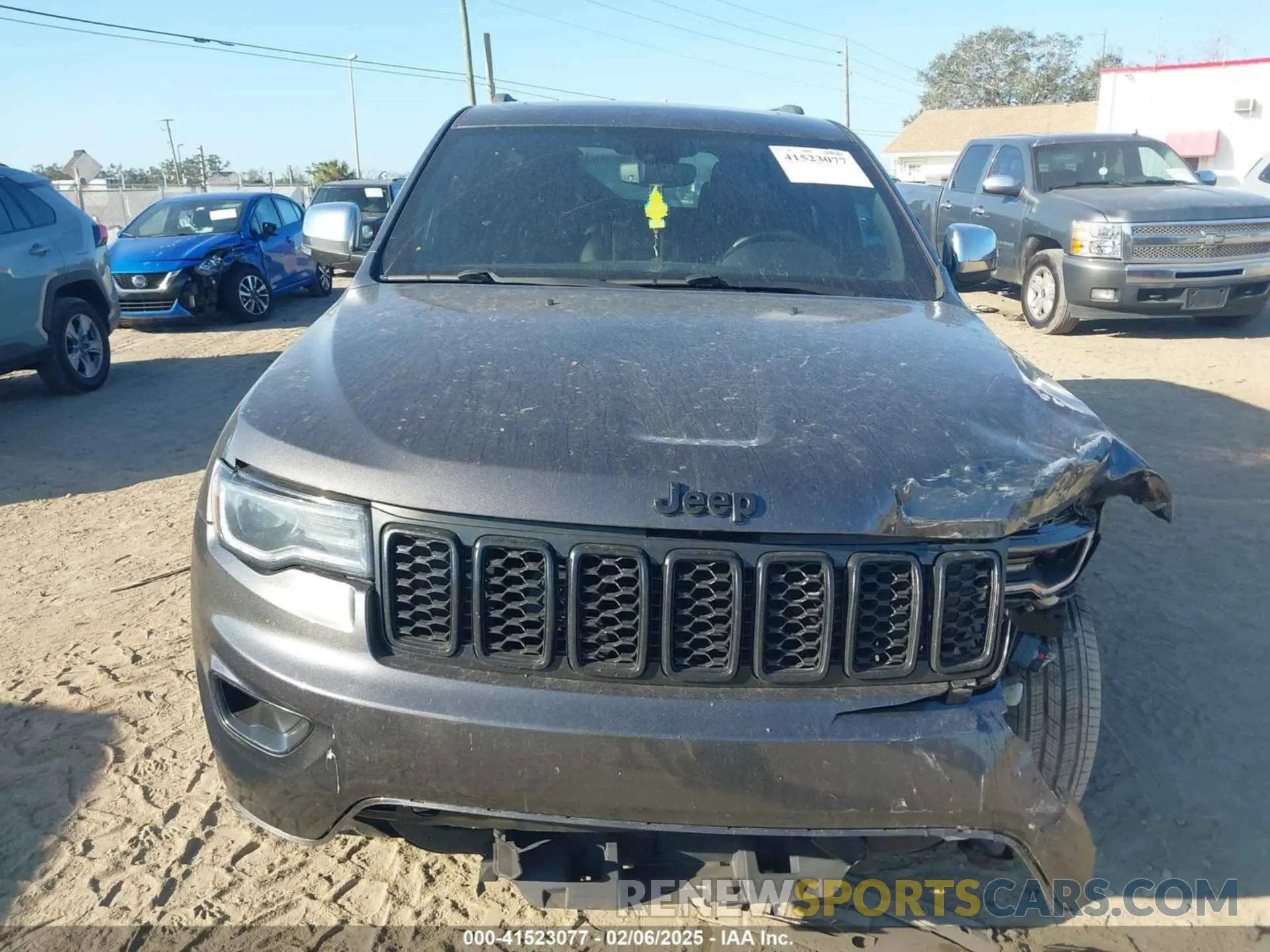 13 Photograph of a damaged car 1C4RJEBG4KC698111 JEEP GRAND CHEROKEE 2019