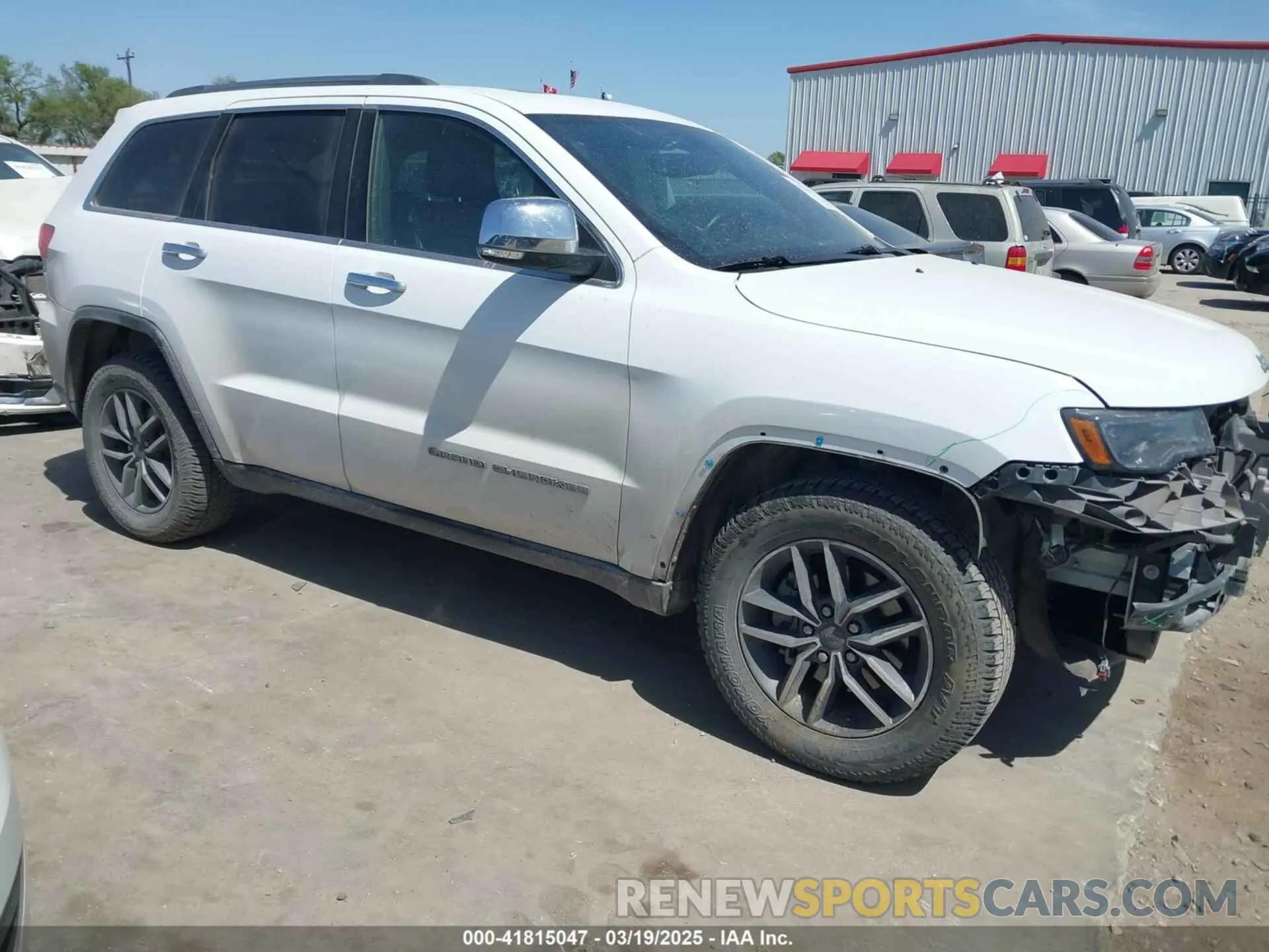 1 Photograph of a damaged car 1C4RJEBG7KC680587 JEEP GRAND CHEROKEE 2019
