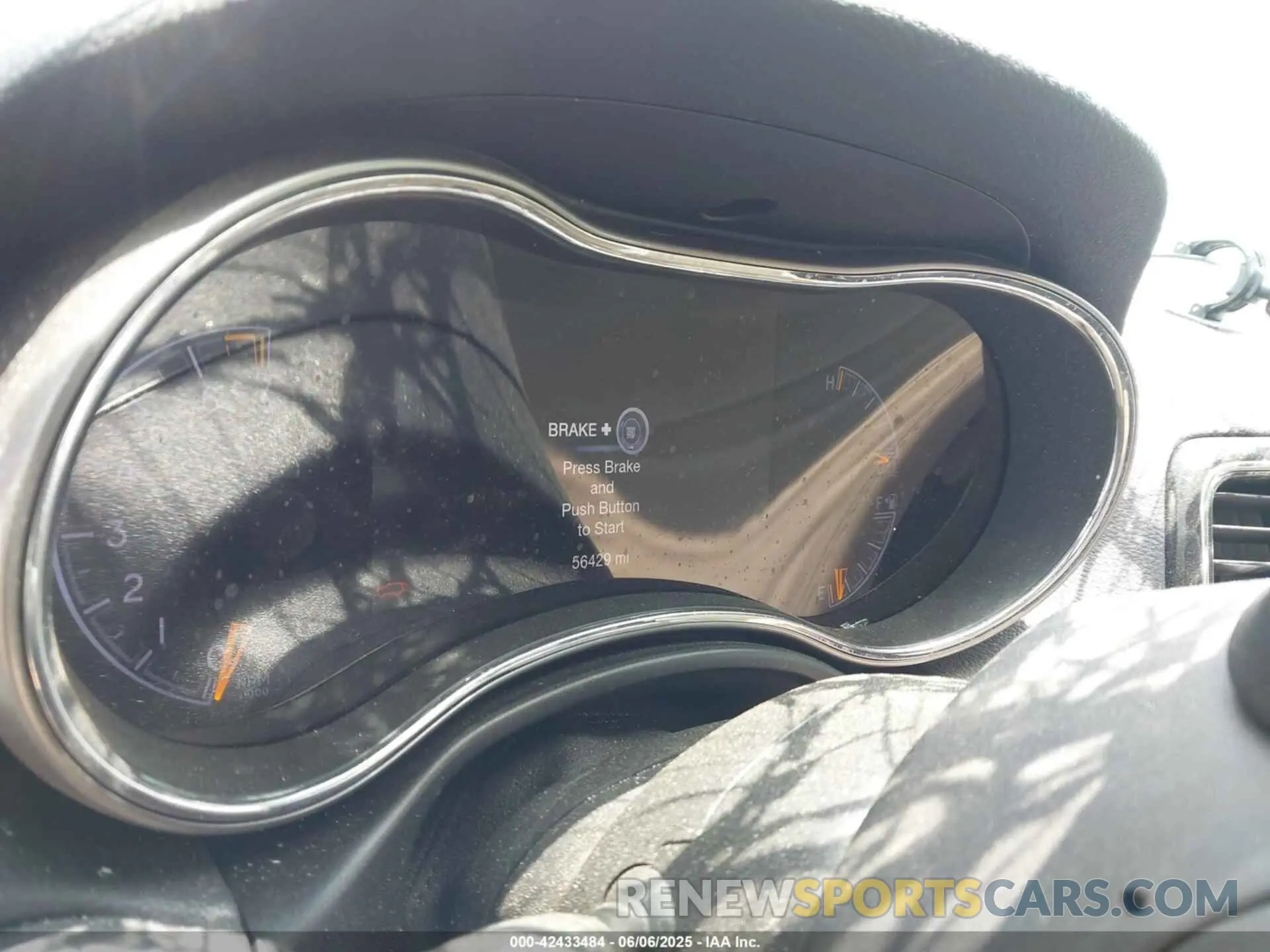 7 Photograph of a damaged car 1C4RJEBG7KC680959 JEEP GRAND CHEROKEE 2019