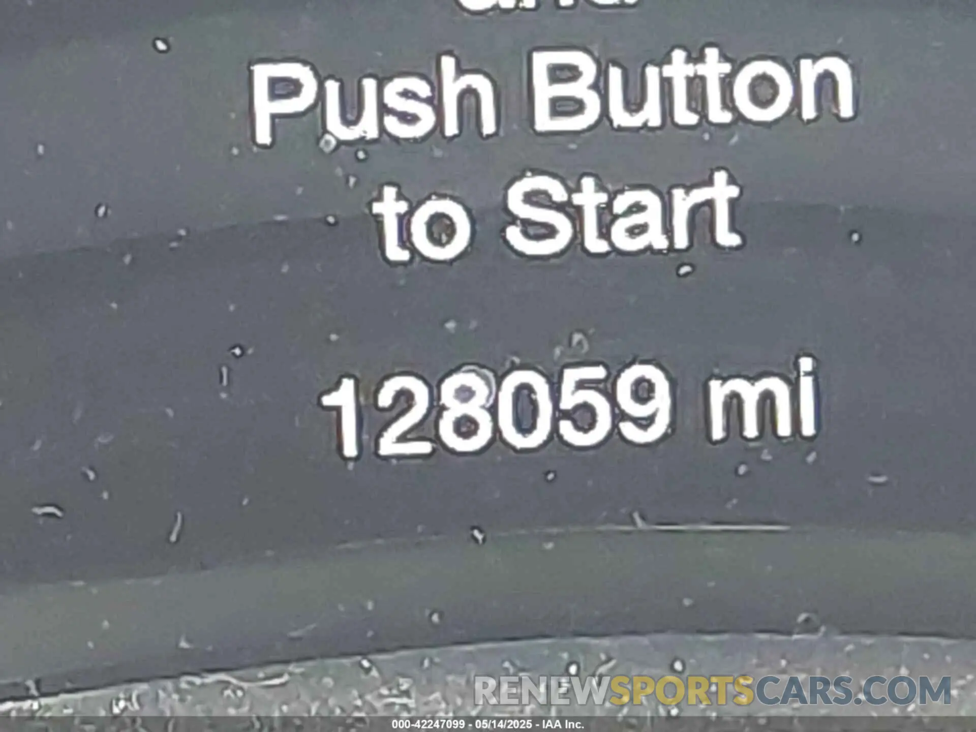 15 Photograph of a damaged car 1C4RJEBG8KC572978 JEEP GRAND CHEROKEE 2019