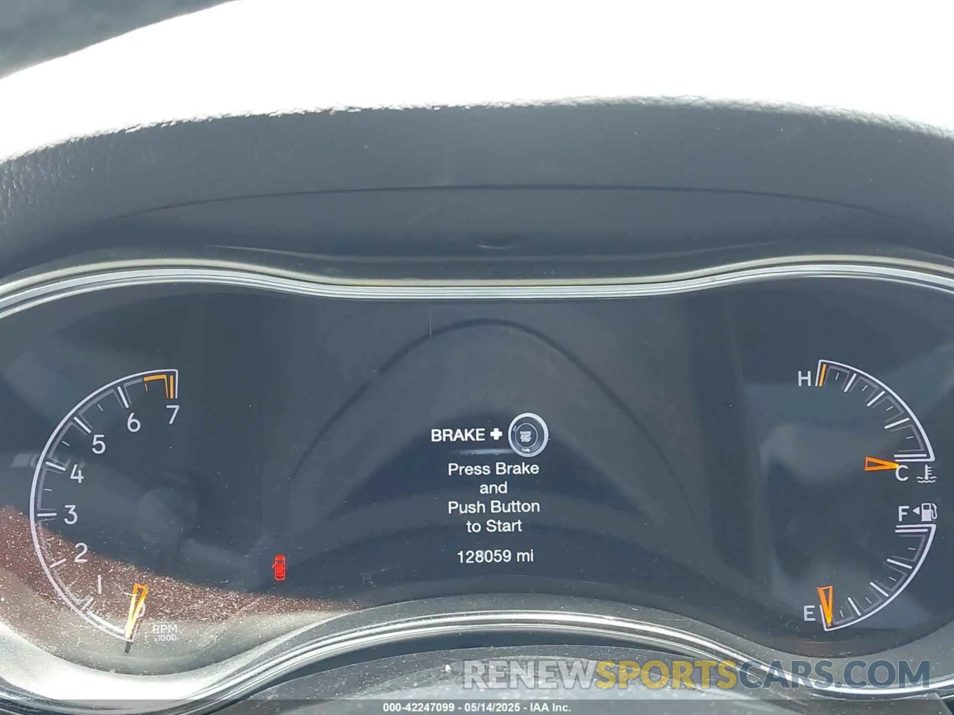 7 Photograph of a damaged car 1C4RJEBG8KC572978 JEEP GRAND CHEROKEE 2019
