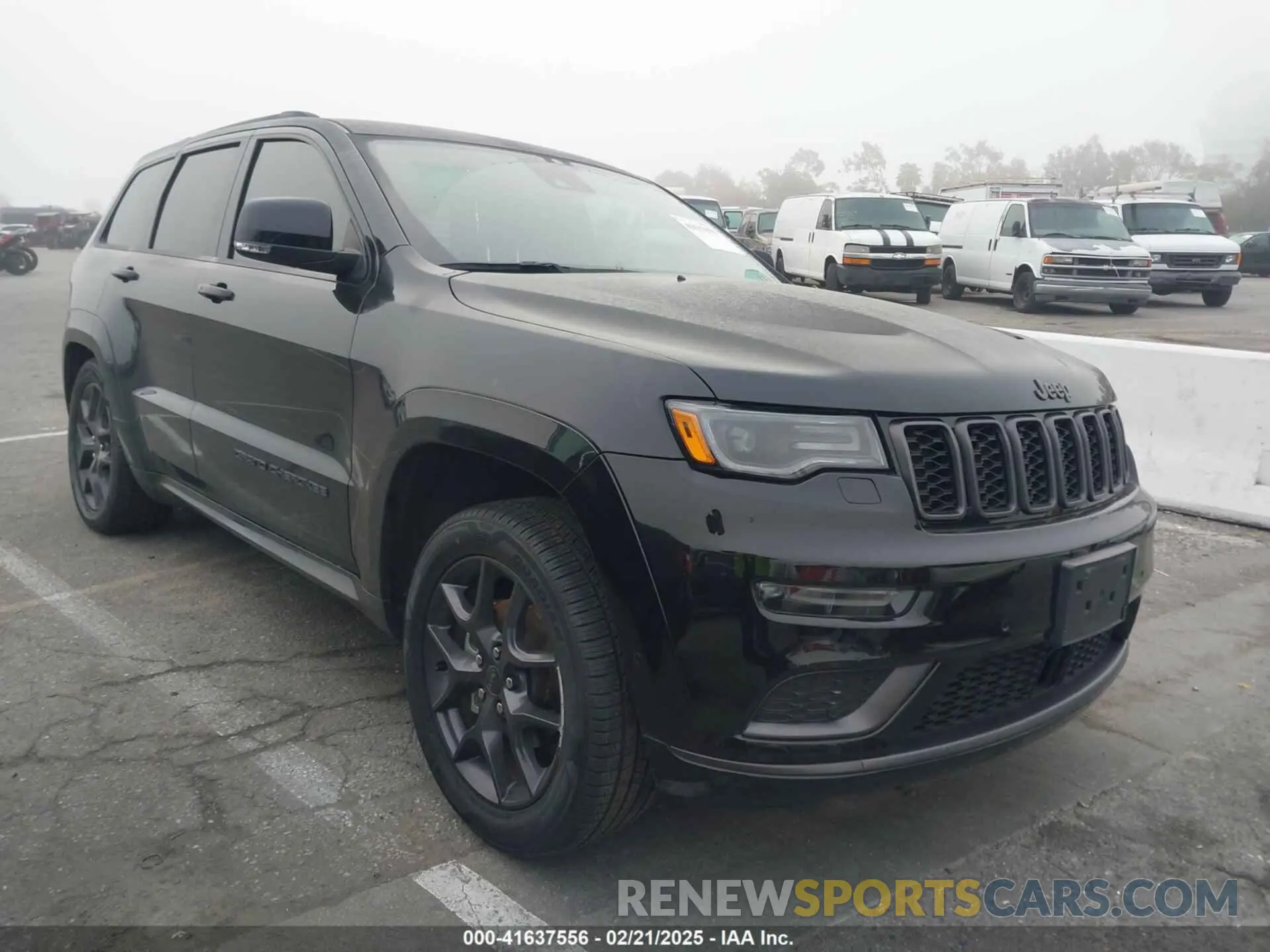 1 Photograph of a damaged car 1C4RJEBG8KC672823 JEEP GRAND CHEROKEE 2019