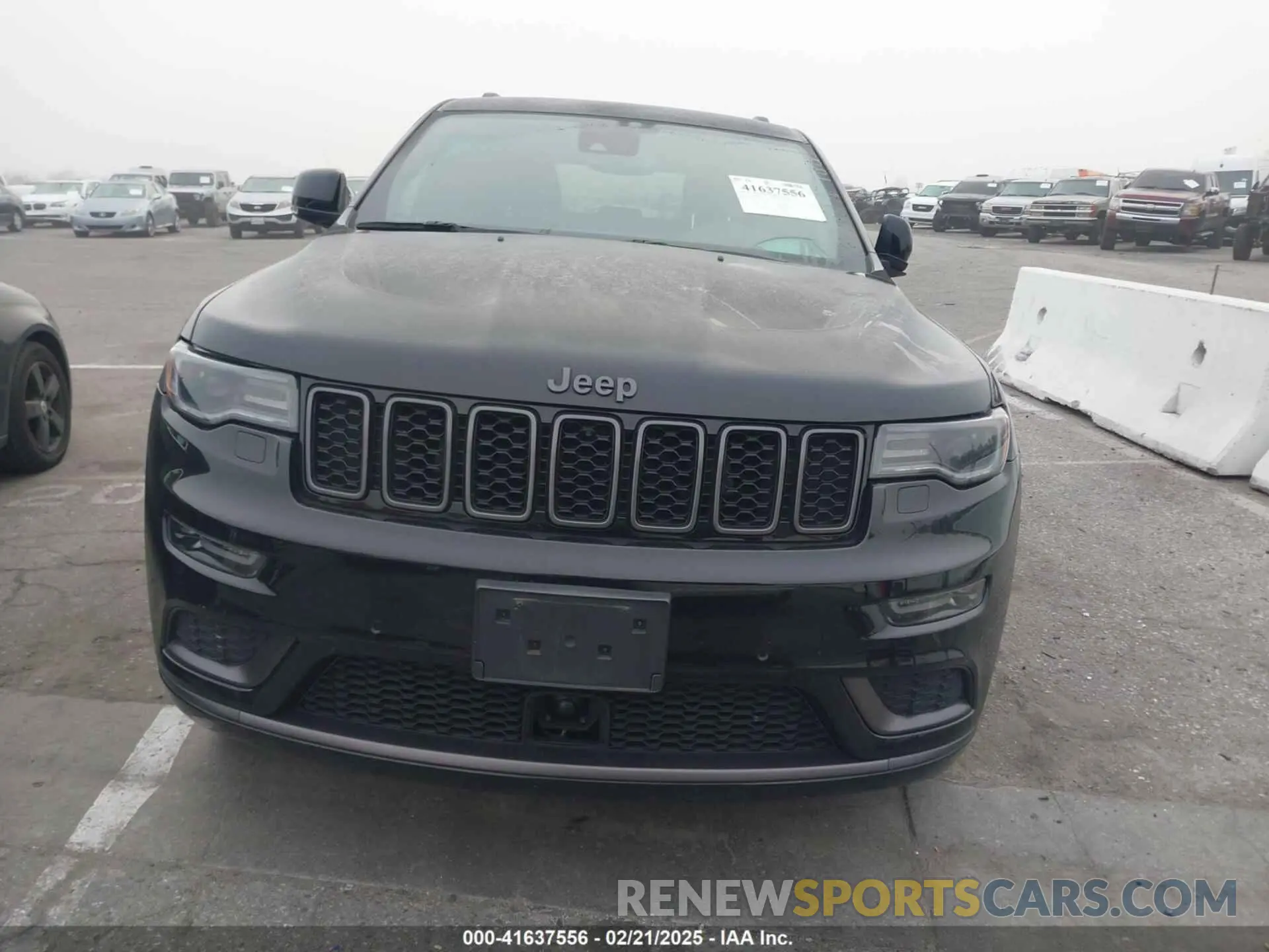 12 Photograph of a damaged car 1C4RJEBG8KC672823 JEEP GRAND CHEROKEE 2019