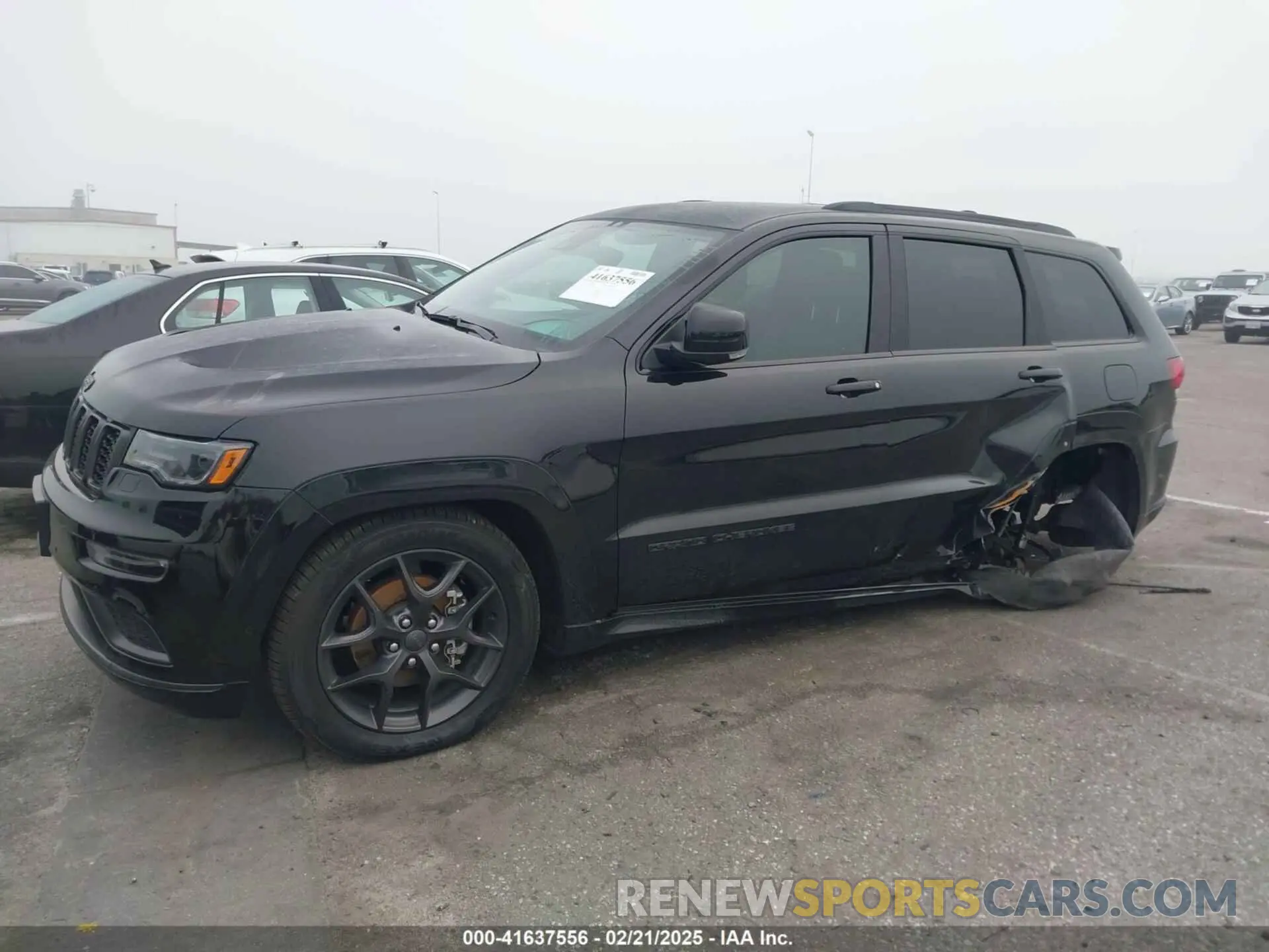 14 Photograph of a damaged car 1C4RJEBG8KC672823 JEEP GRAND CHEROKEE 2019