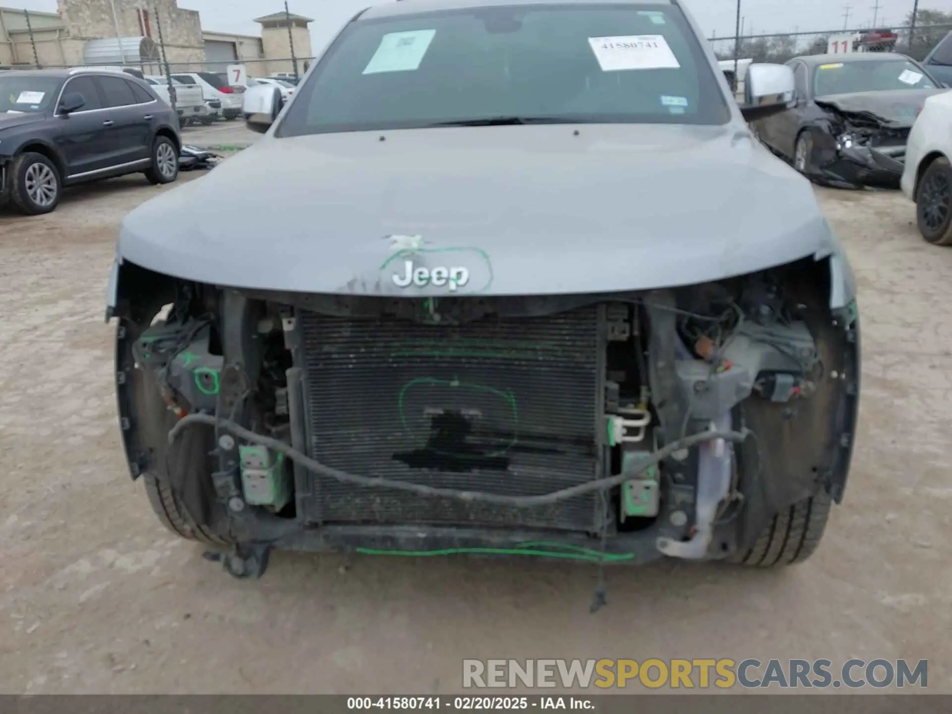 6 Photograph of a damaged car 1C4RJEBG8KC752297 JEEP GRAND CHEROKEE 2019