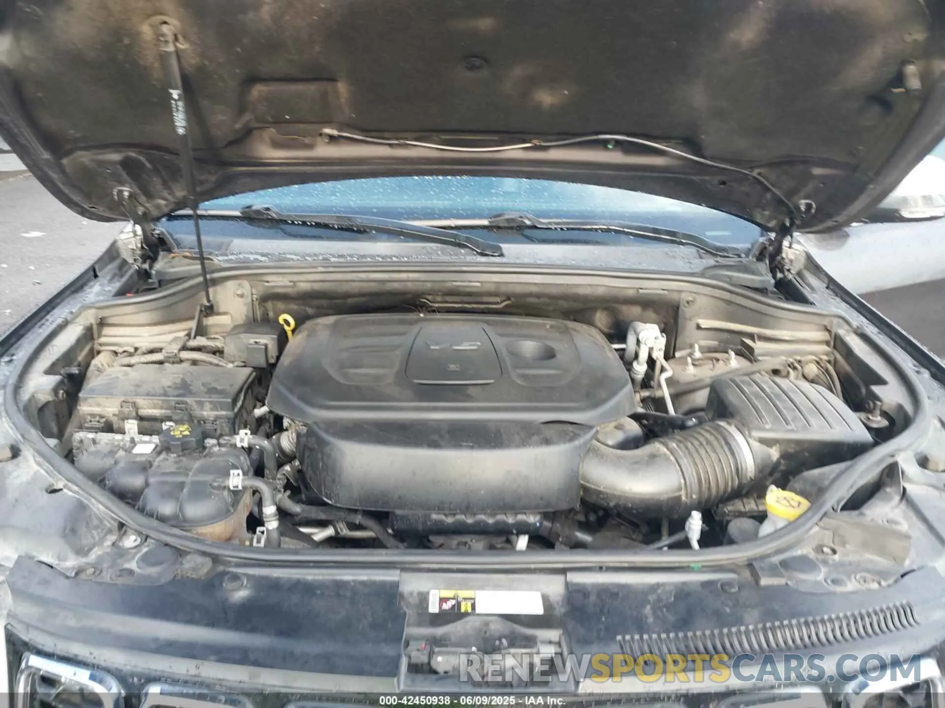10 Photograph of a damaged car 1C4RJEBGXKC698940 JEEP GRAND CHEROKEE 2019