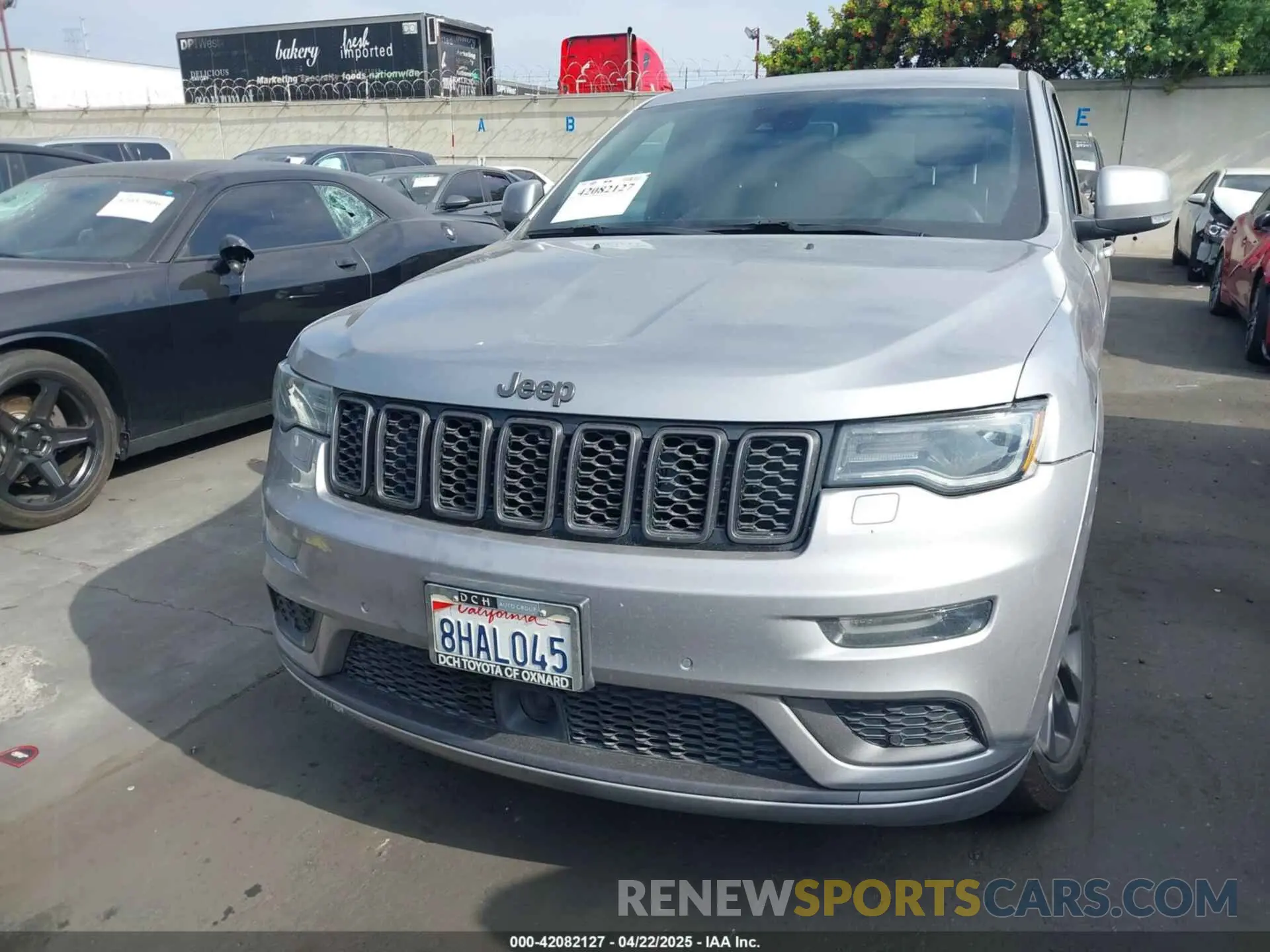 13 Photograph of a damaged car 1C4RJECG1KC555910 JEEP GRAND CHEROKEE 2019