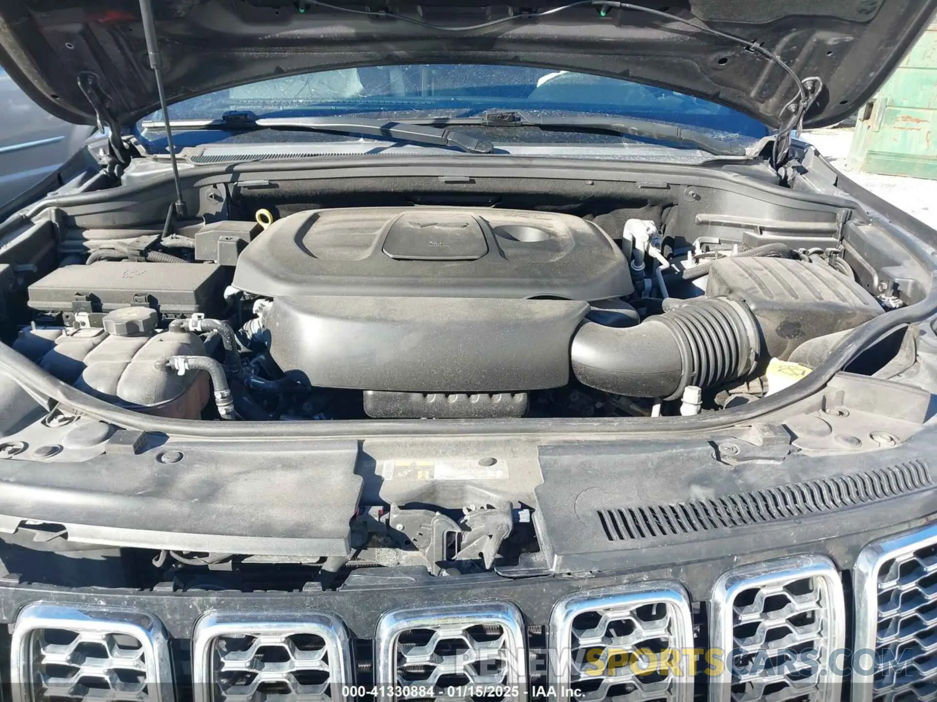 10 Photograph of a damaged car 1C4RJECG1KC707815 JEEP GRAND CHEROKEE 2019