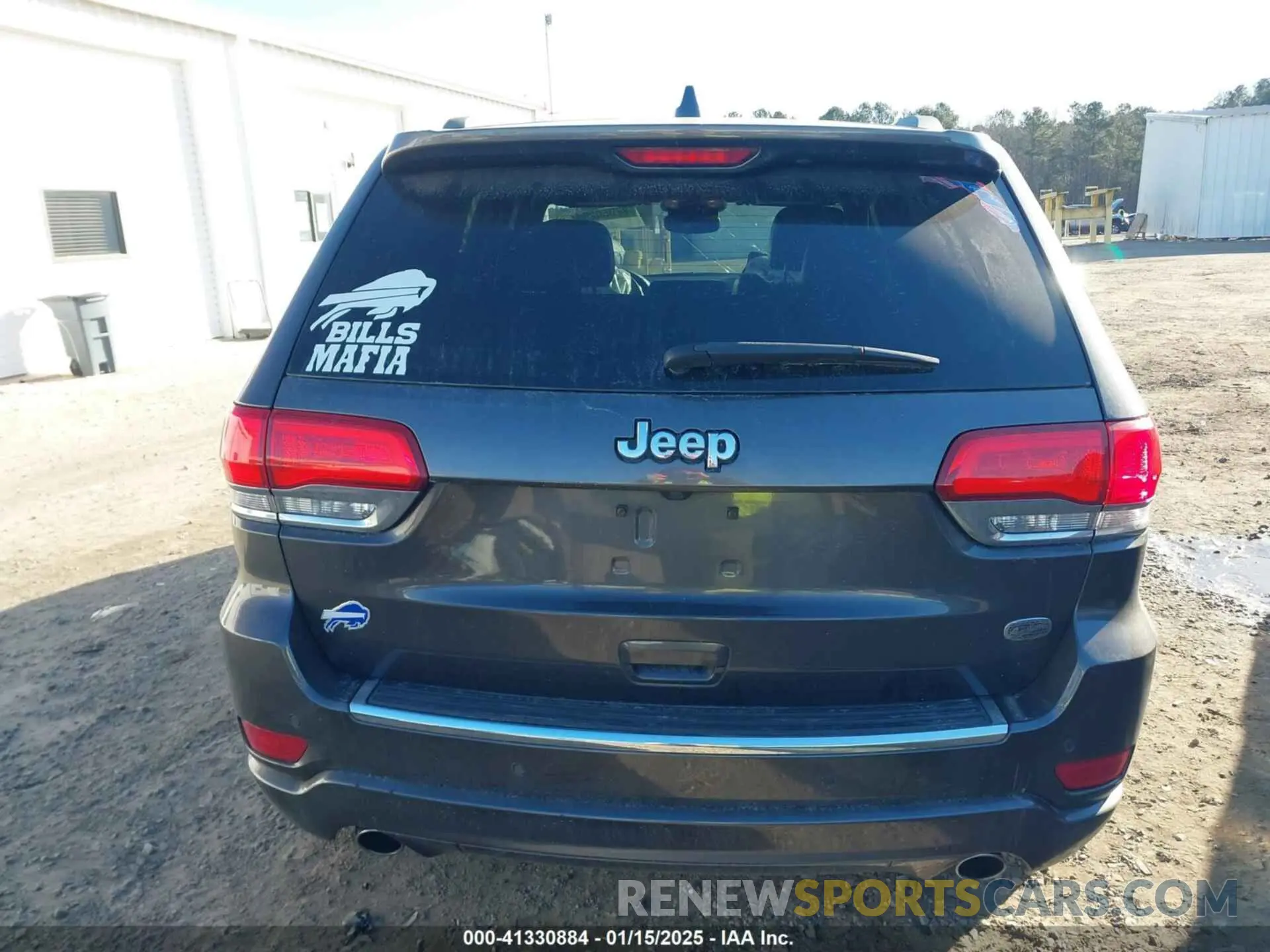 16 Photograph of a damaged car 1C4RJECG1KC707815 JEEP GRAND CHEROKEE 2019