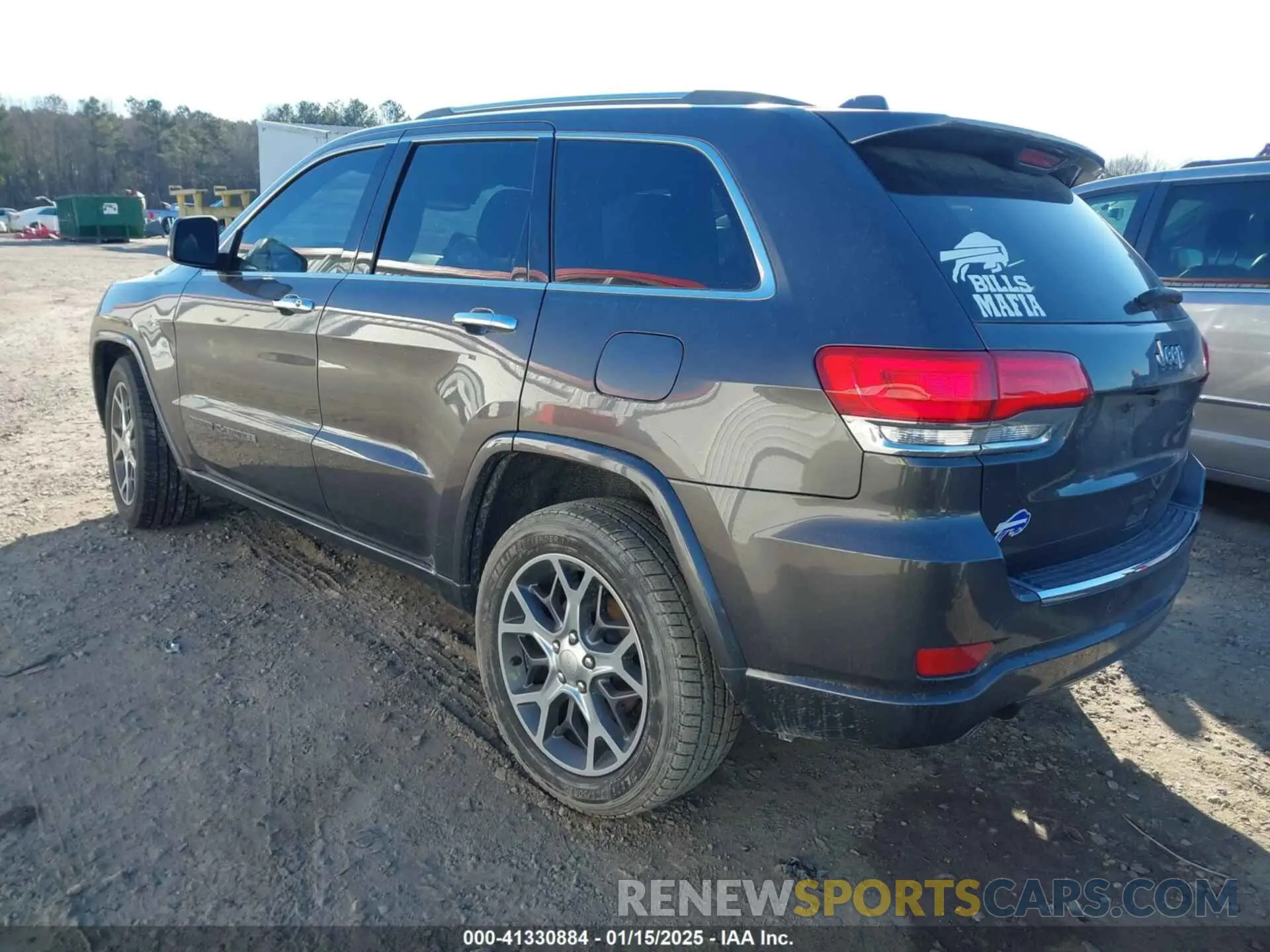 3 Photograph of a damaged car 1C4RJECG1KC707815 JEEP GRAND CHEROKEE 2019