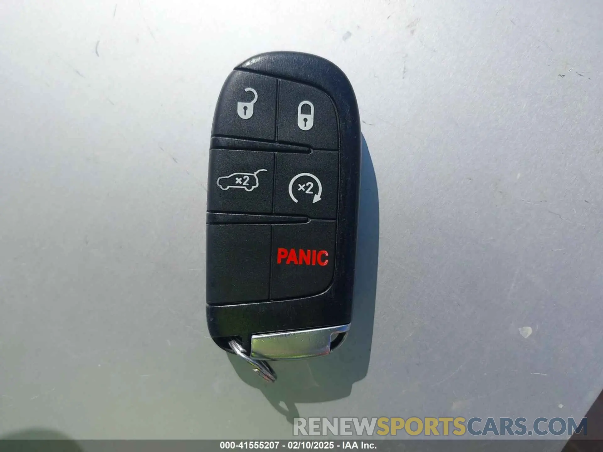 11 Photograph of a damaged car 1C4RJECG4KC556145 JEEP GRAND CHEROKEE 2019