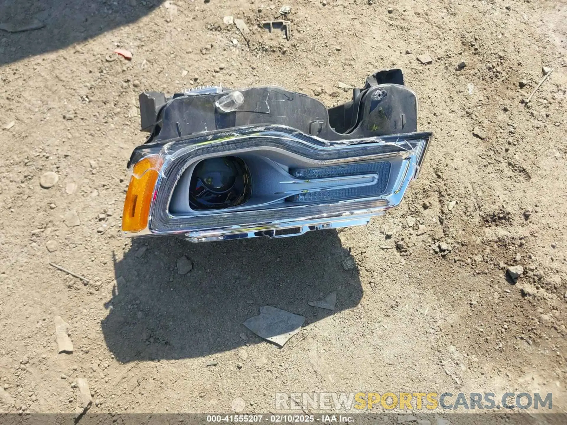 12 Photograph of a damaged car 1C4RJECG4KC556145 JEEP GRAND CHEROKEE 2019