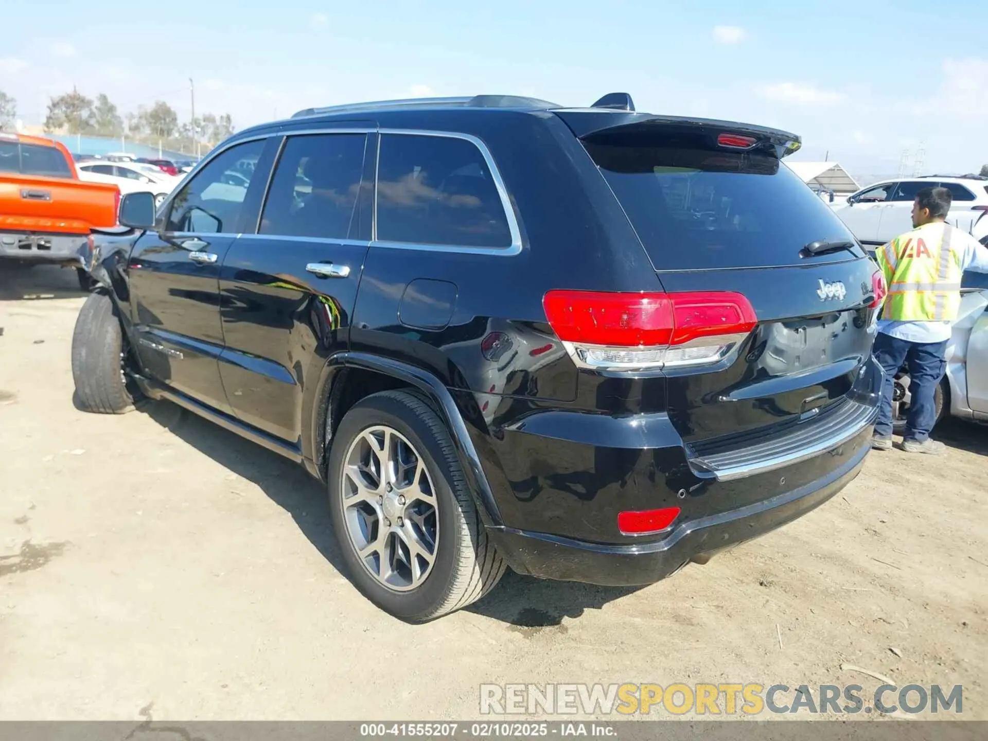 3 Photograph of a damaged car 1C4RJECG4KC556145 JEEP GRAND CHEROKEE 2019