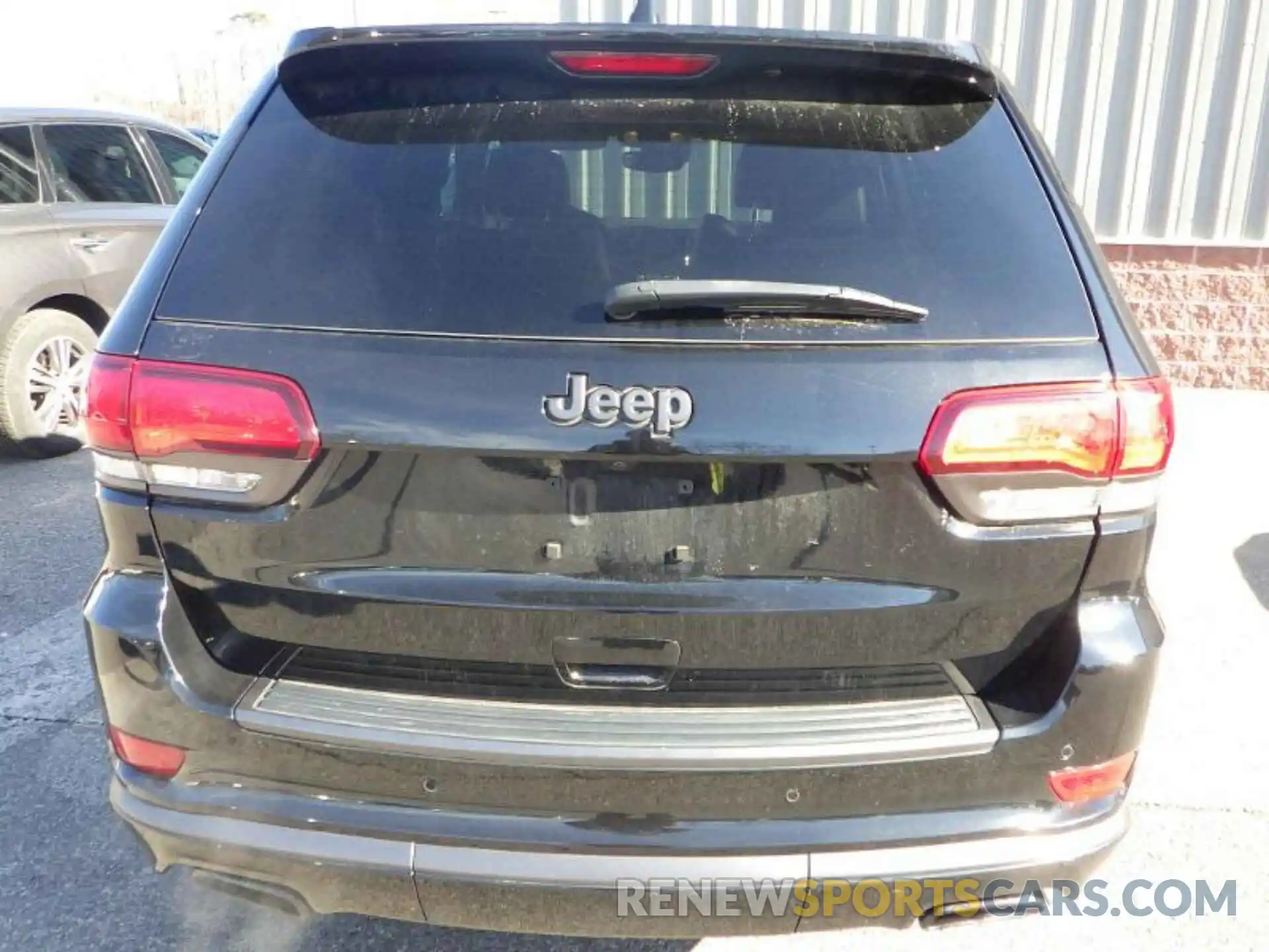 12 Photograph of a damaged car 1C4RJECG8KC597183 JEEP GRAND CHEROKEE 2019