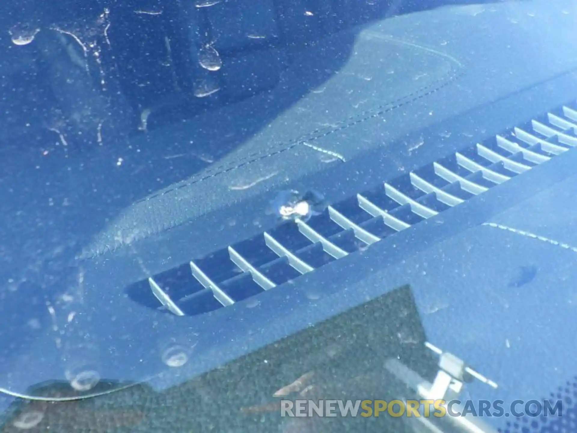 16 Photograph of a damaged car 1C4RJECG8KC597183 JEEP GRAND CHEROKEE 2019