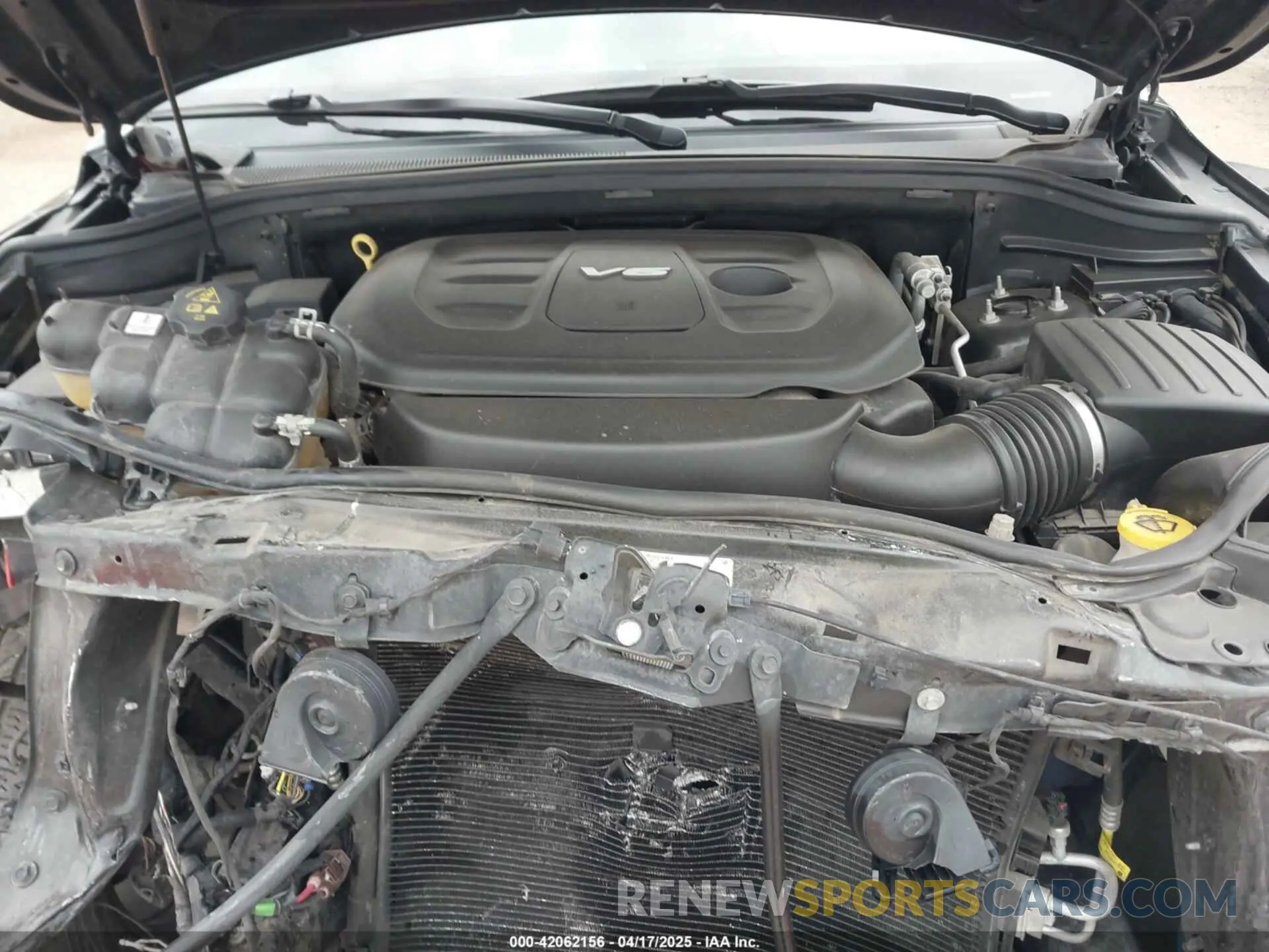 10 Photograph of a damaged car 1C4RJFAG1KC527291 JEEP GRAND CHEROKEE 2019