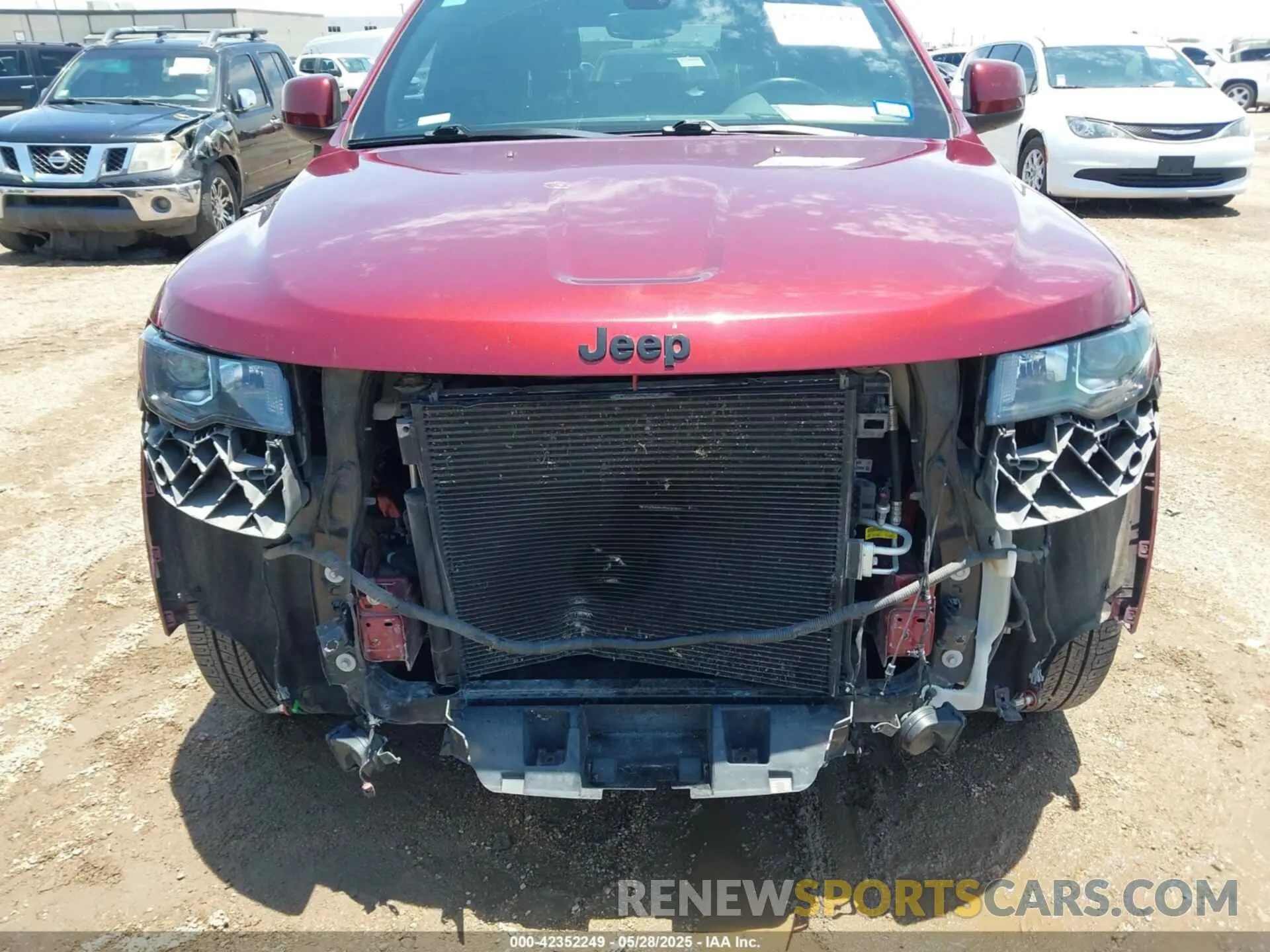 6 Photograph of a damaged car 1C4RJFAG1KC619257 JEEP GRAND CHEROKEE 2019
