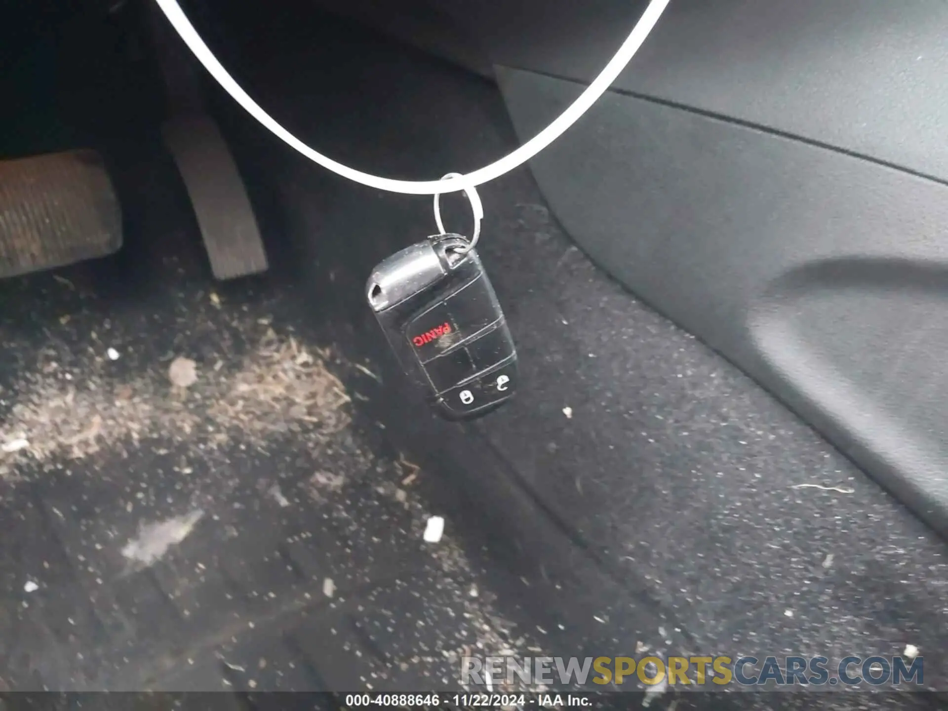 11 Photograph of a damaged car 1C4RJFAG1KC719732 JEEP GRAND CHEROKEE 2019