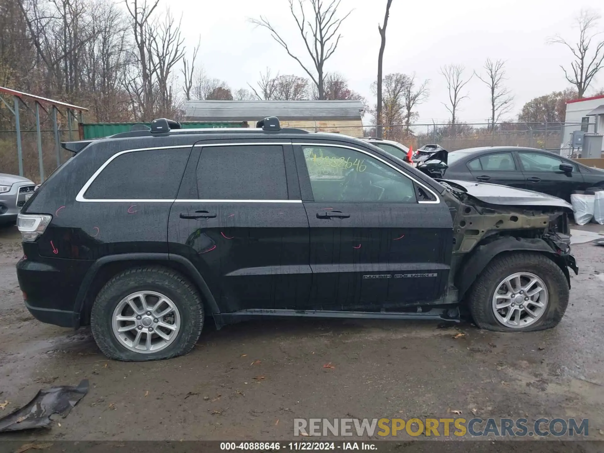 14 Photograph of a damaged car 1C4RJFAG1KC719732 JEEP GRAND CHEROKEE 2019