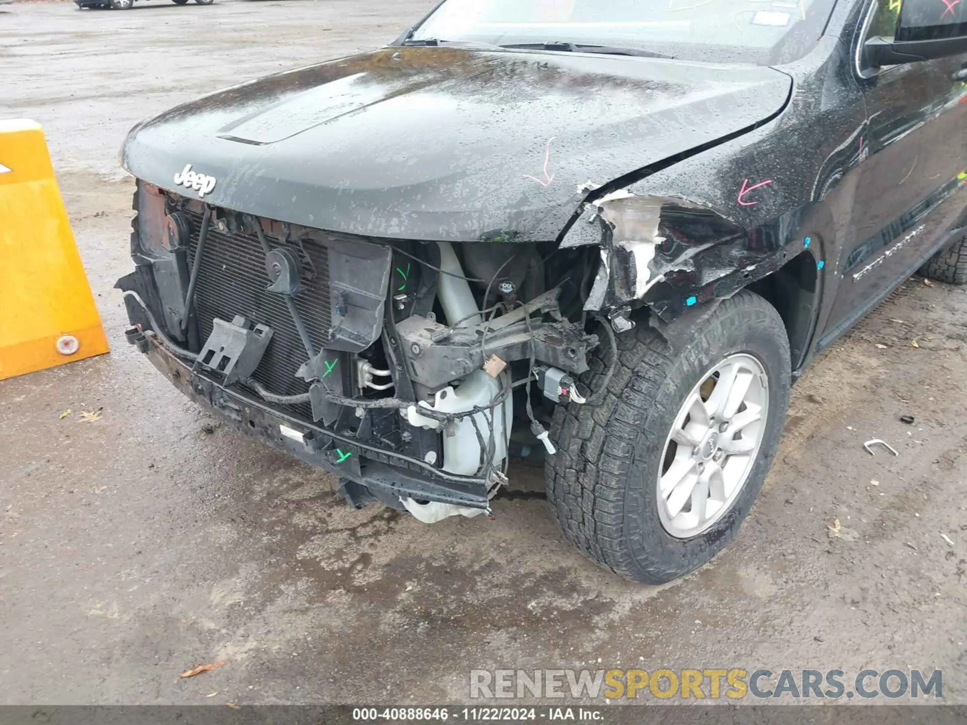 6 Photograph of a damaged car 1C4RJFAG1KC719732 JEEP GRAND CHEROKEE 2019