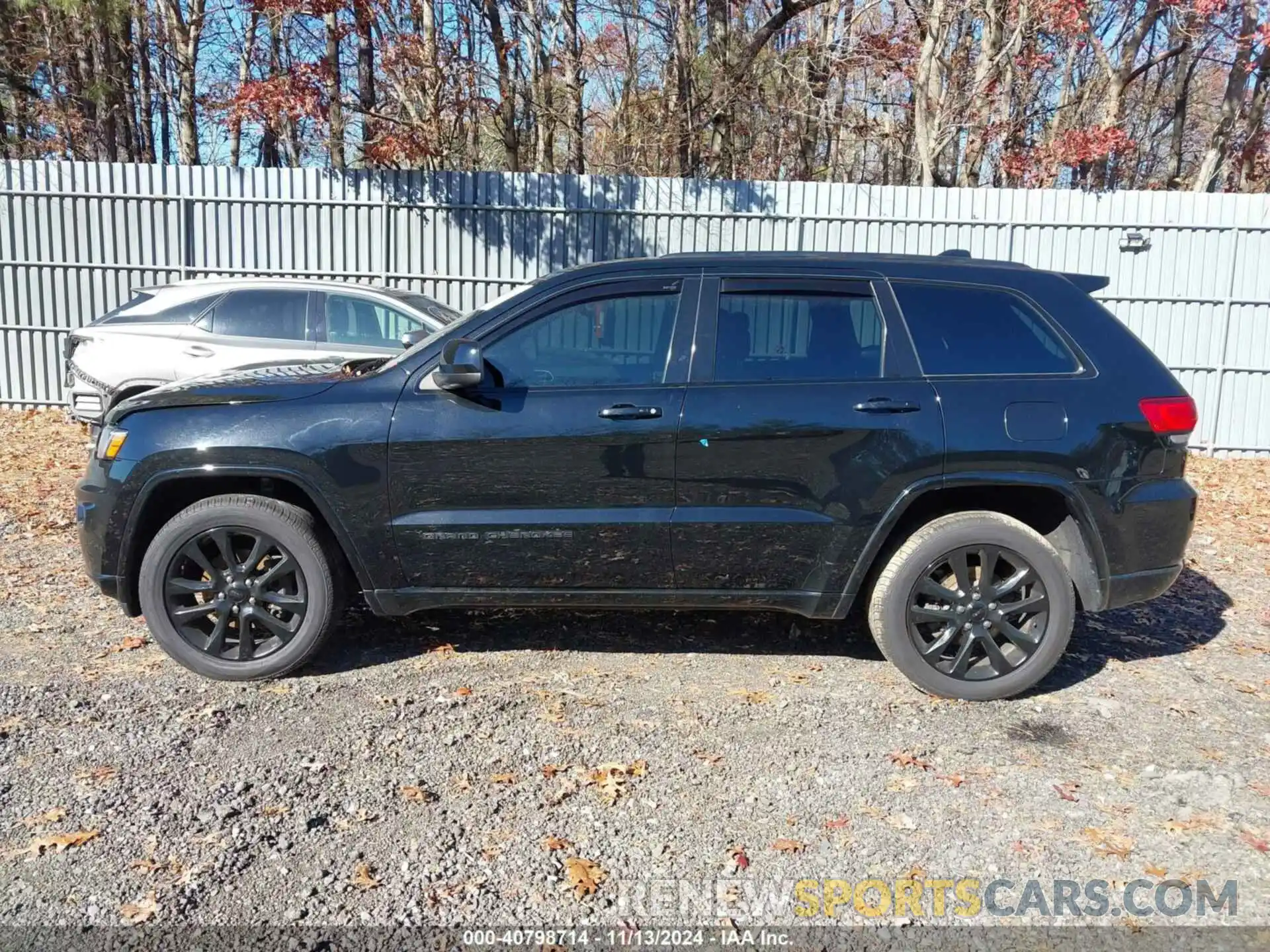 14 Photograph of a damaged car 1C4RJFAG1KC791224 JEEP GRAND CHEROKEE 2019