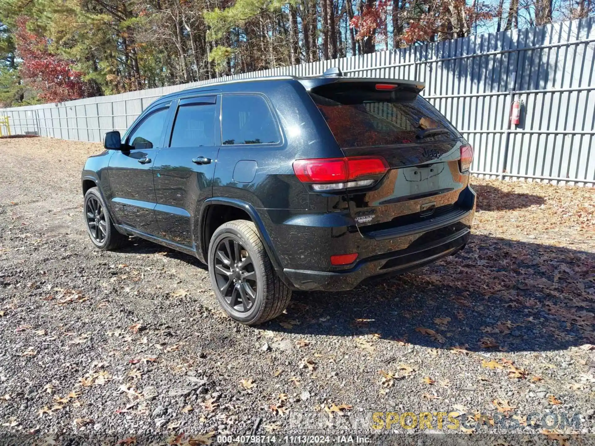 3 Photograph of a damaged car 1C4RJFAG1KC791224 JEEP GRAND CHEROKEE 2019