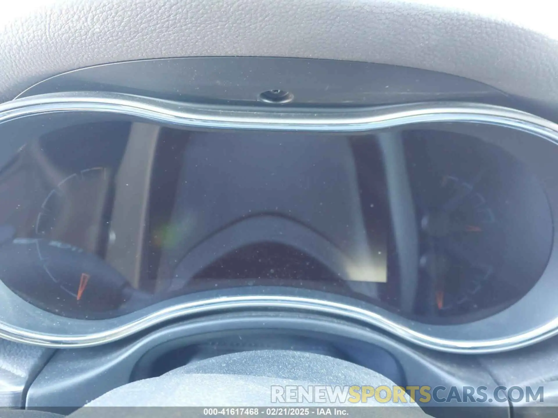 7 Photograph of a damaged car 1C4RJFAG1KC802450 JEEP GRAND CHEROKEE 2019