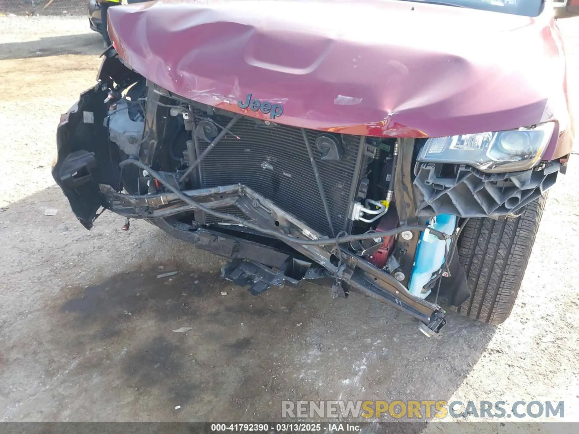6 Photograph of a damaged car 1C4RJFAG2KC778336 JEEP GRAND CHEROKEE 2019
