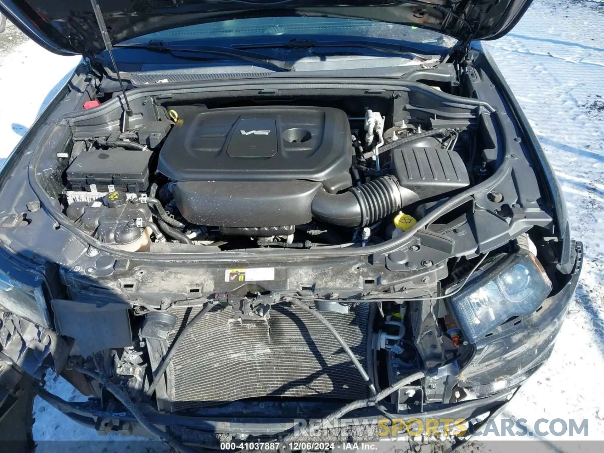 10 Photograph of a damaged car 1C4RJFAG3KC528216 JEEP GRAND CHEROKEE 2019