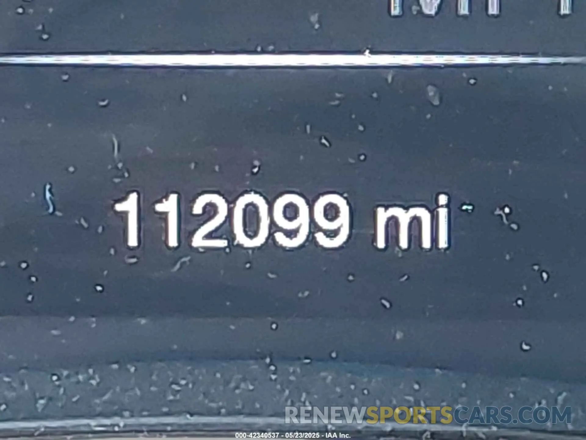 16 Photograph of a damaged car 1C4RJFAG3KC600564 JEEP GRAND CHEROKEE 2019