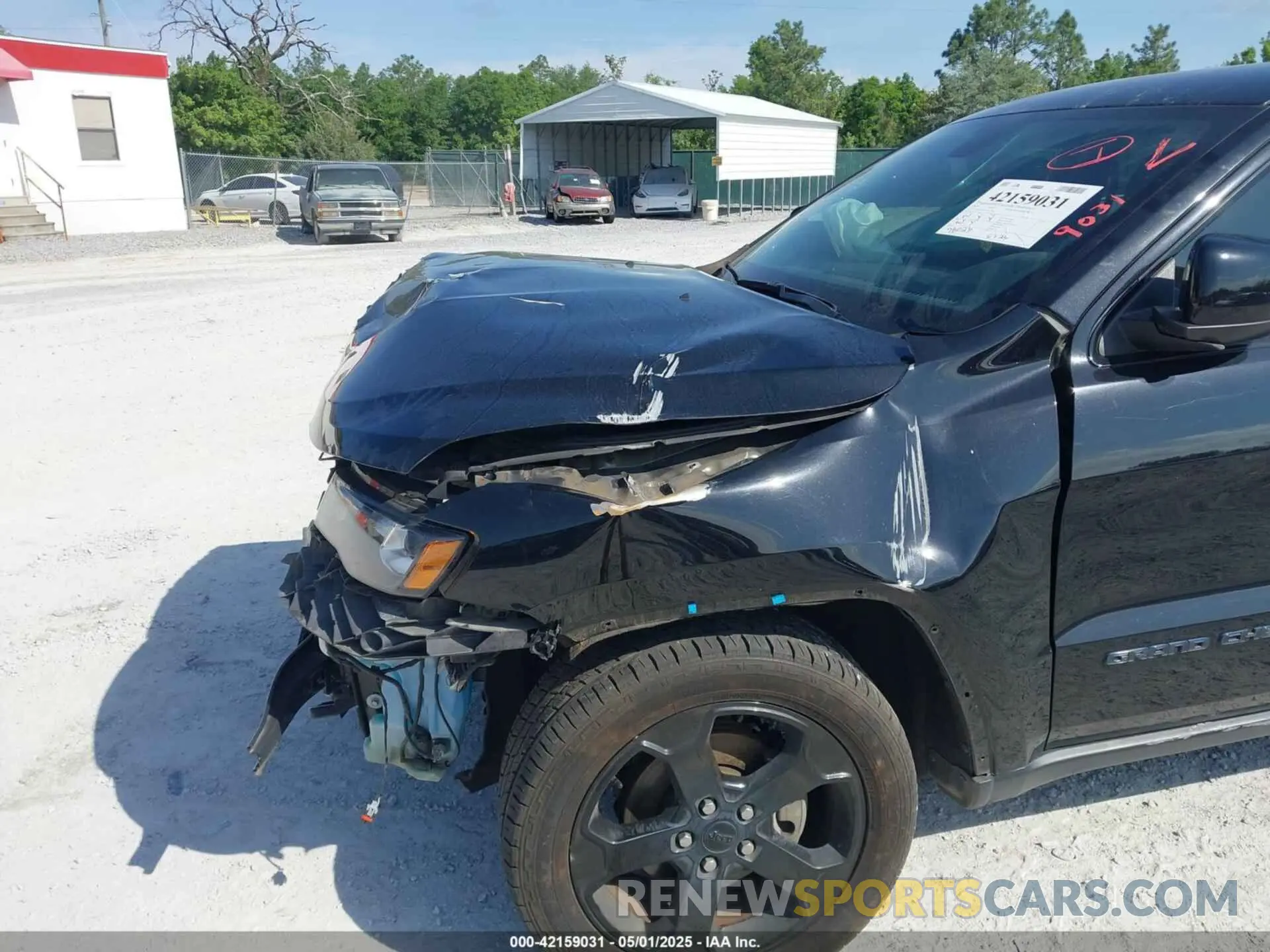 6 Photograph of a damaged car 1C4RJFAG3KC647299 JEEP GRAND CHEROKEE 2019