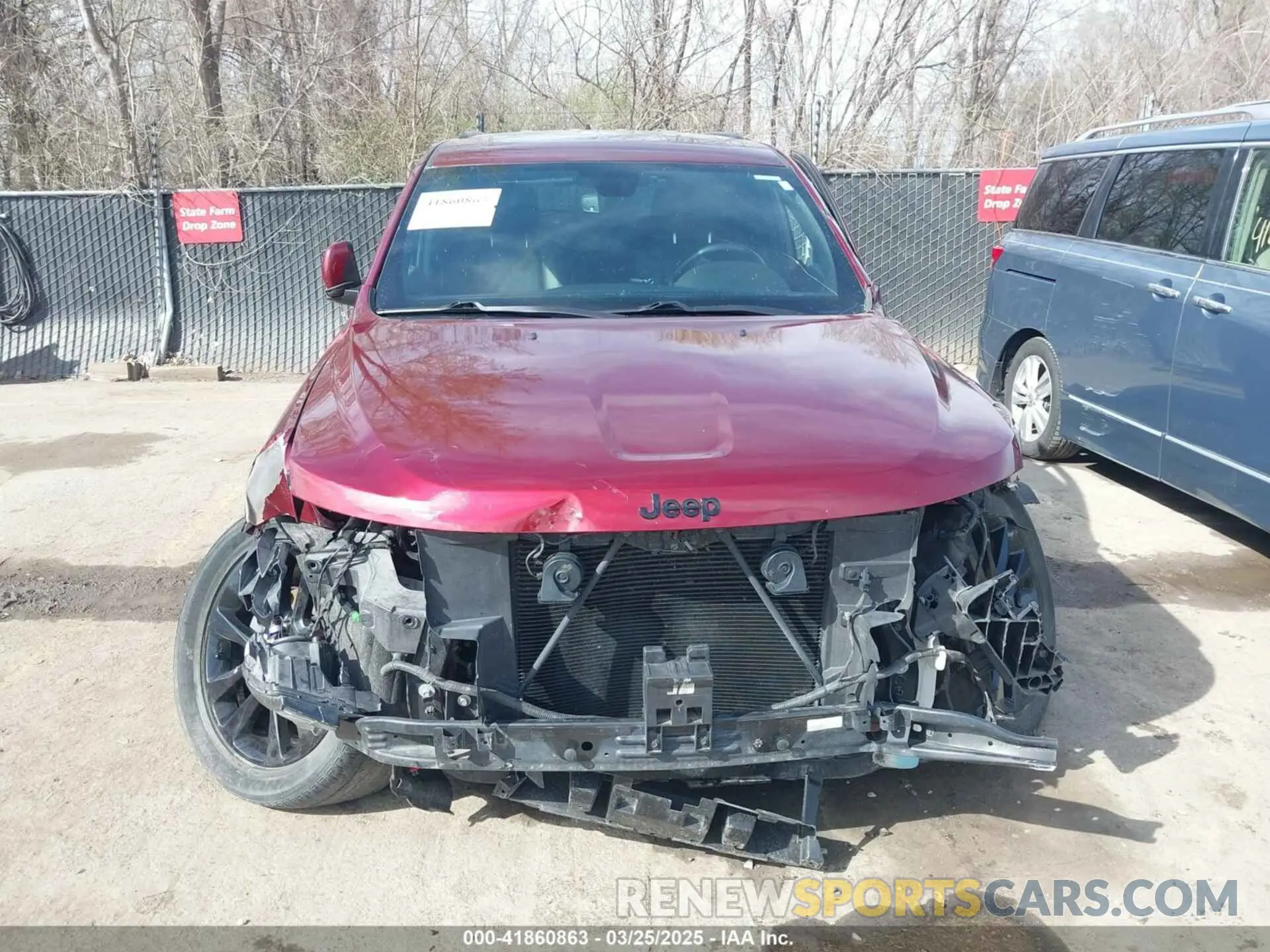 13 Photograph of a damaged car 1C4RJFAG4KC709745 JEEP GRAND CHEROKEE 2019
