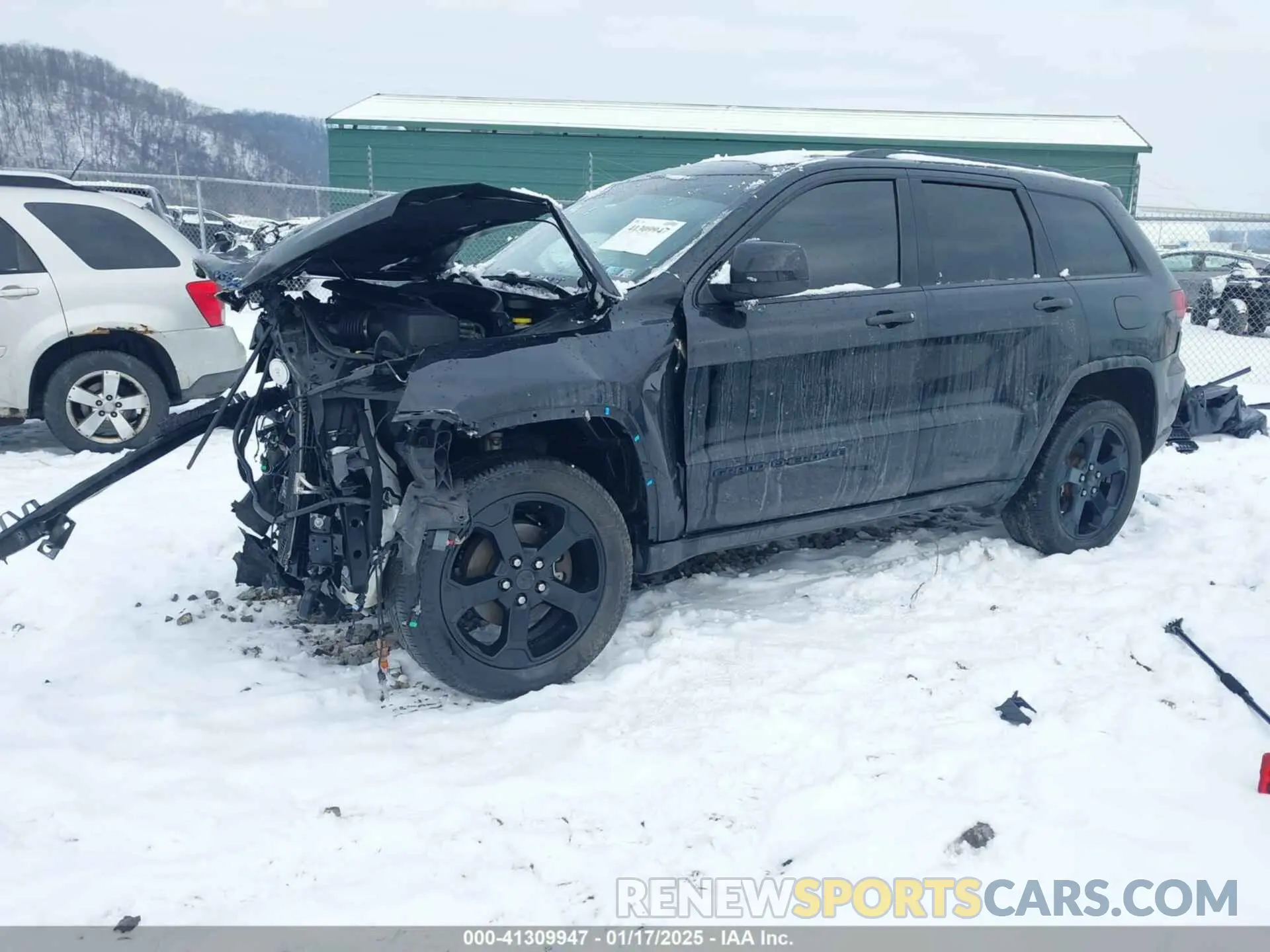 2 Photograph of a damaged car 1C4RJFAG4KC837497 JEEP GRAND CHEROKEE 2019