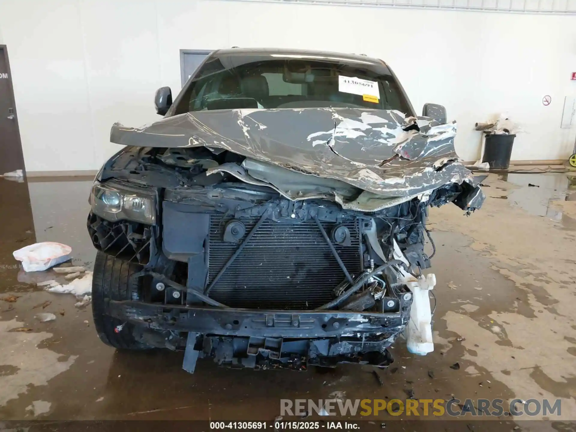 13 Photograph of a damaged car 1C4RJFAG4KC850170 JEEP GRAND CHEROKEE 2019