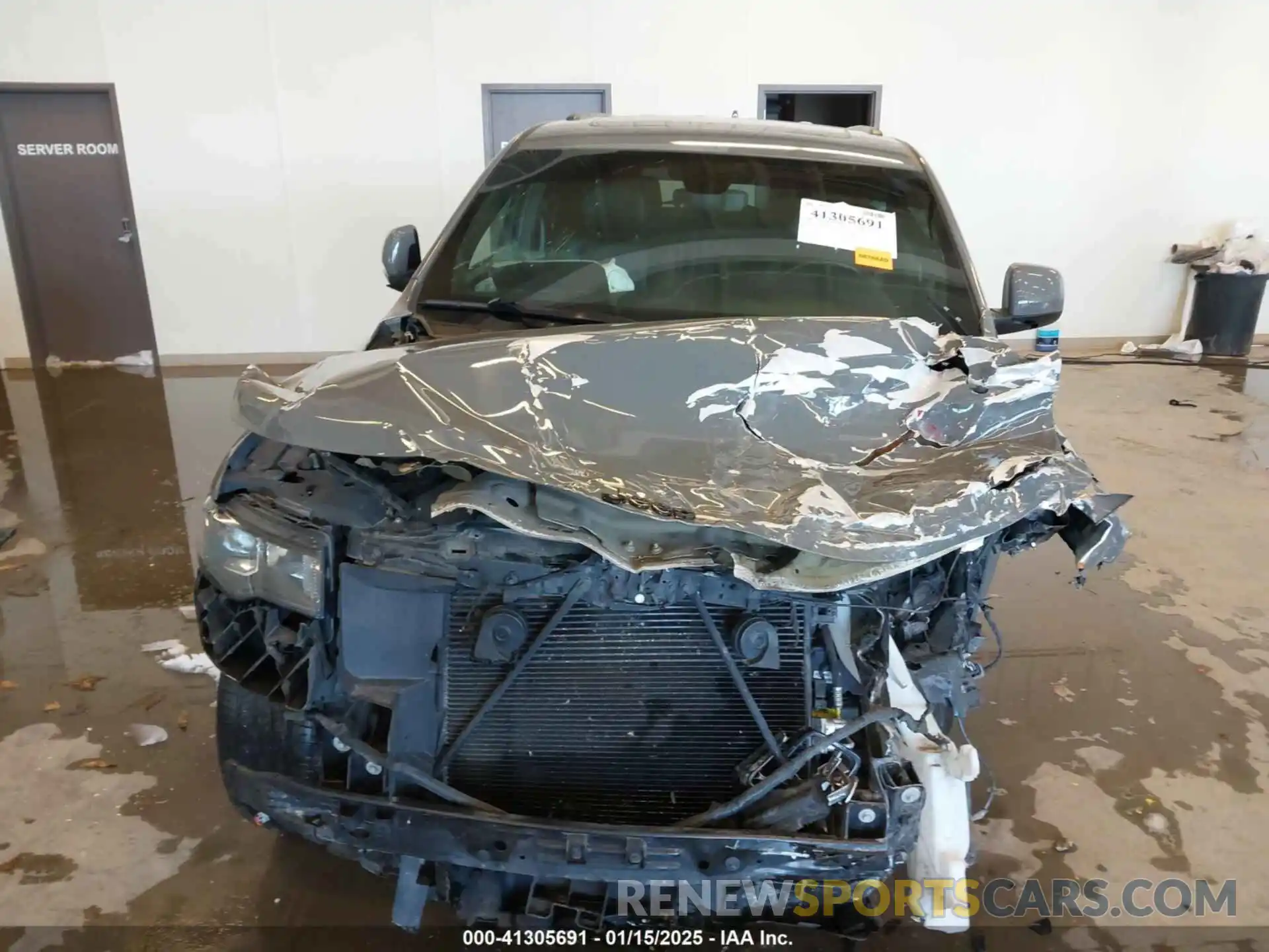 6 Photograph of a damaged car 1C4RJFAG4KC850170 JEEP GRAND CHEROKEE 2019