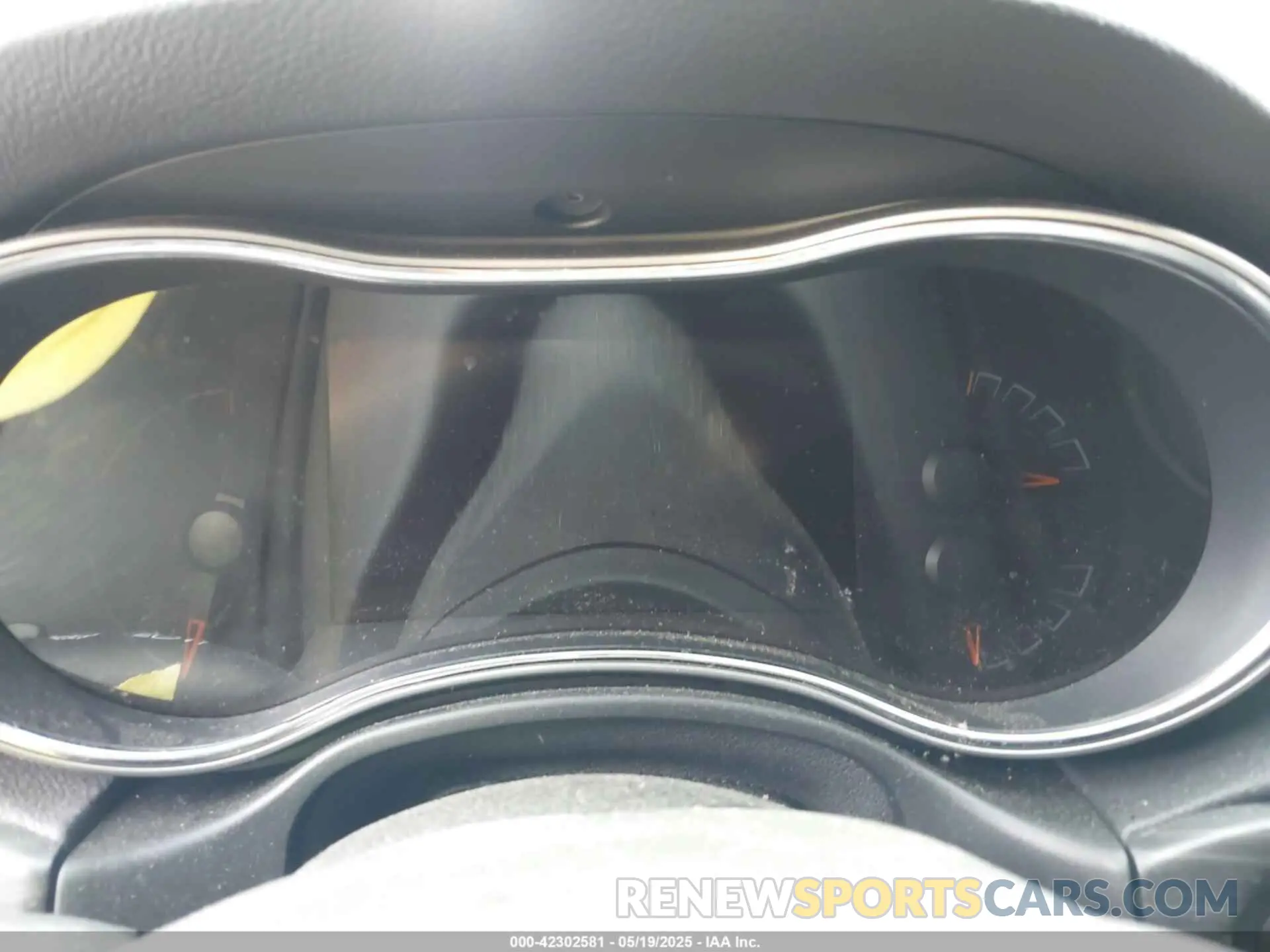 15 Photograph of a damaged car 1C4RJFAG5KC830722 JEEP GRAND CHEROKEE 2019