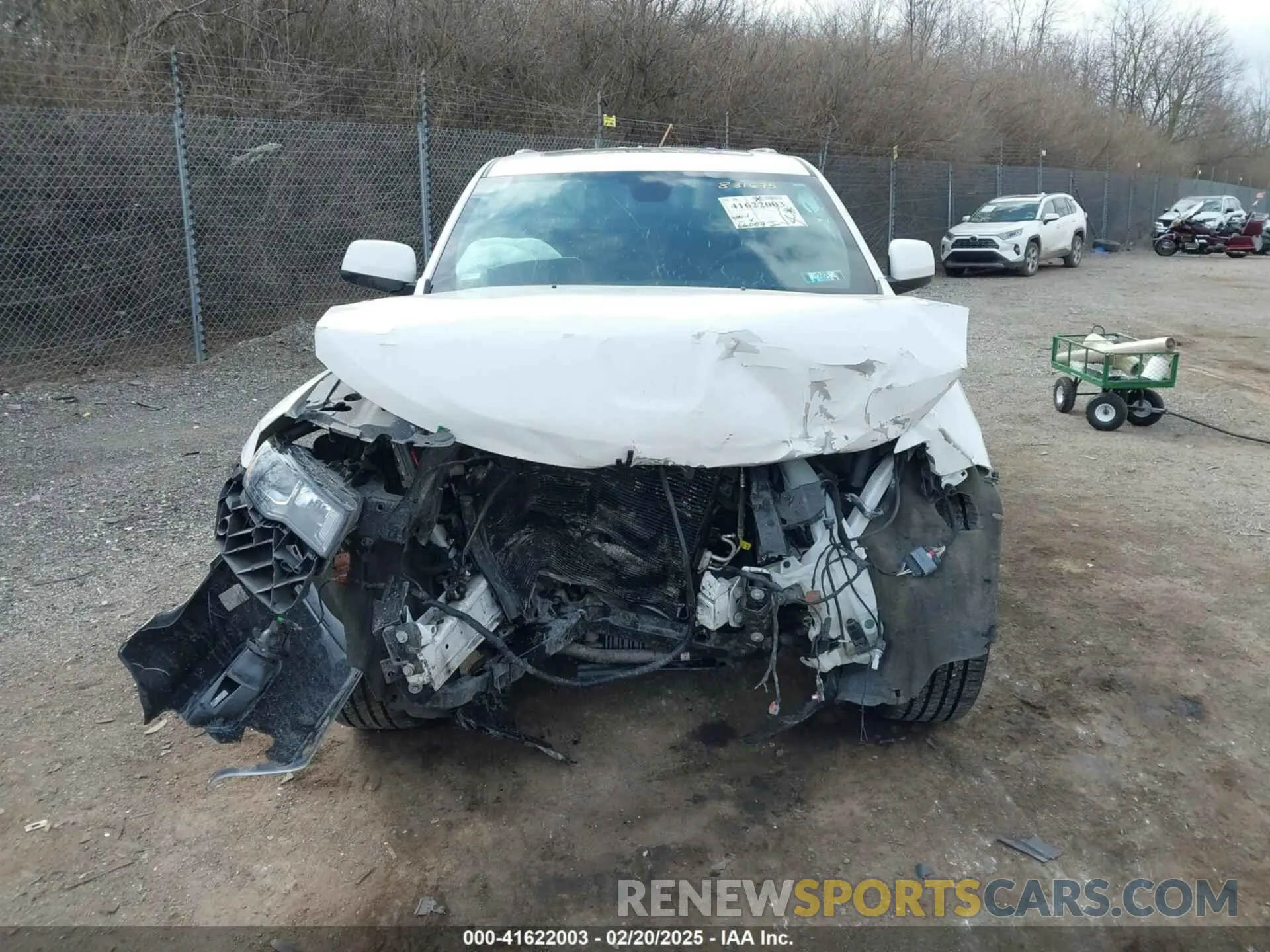 12 Photograph of a damaged car 1C4RJFAG5KC831675 JEEP GRAND CHEROKEE 2019