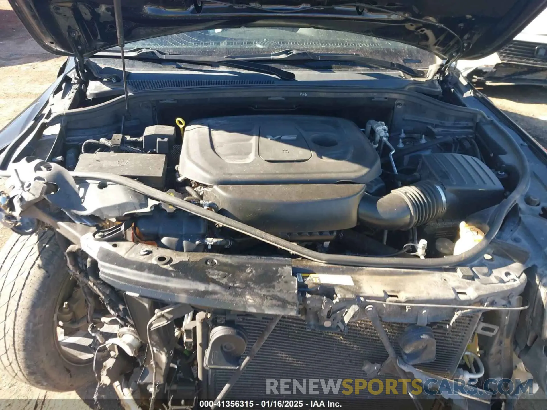 10 Photograph of a damaged car 1C4RJFAG6KC566619 JEEP GRAND CHEROKEE 2019