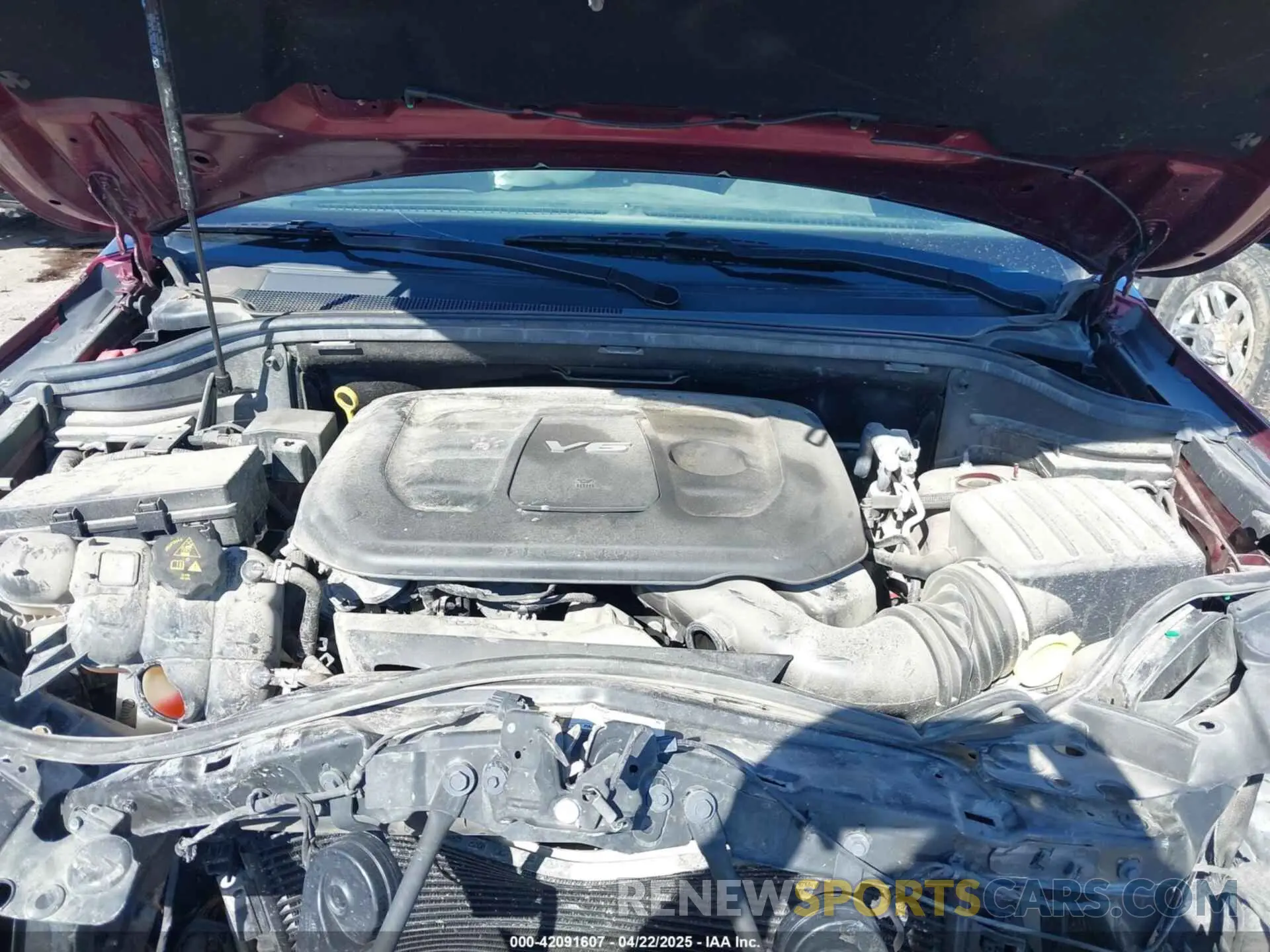 10 Photograph of a damaged car 1C4RJFAG6KC568046 JEEP GRAND CHEROKEE 2019