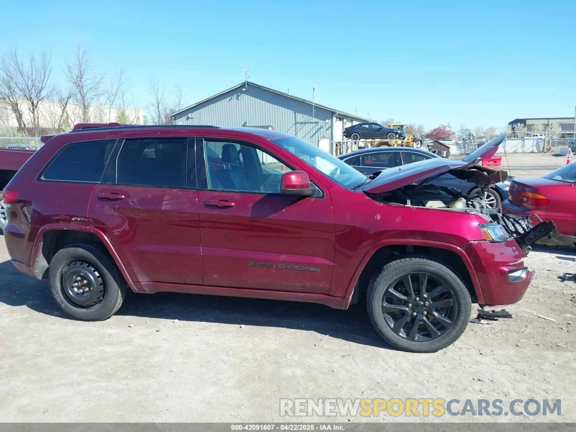 14 Photograph of a damaged car 1C4RJFAG6KC568046 JEEP GRAND CHEROKEE 2019